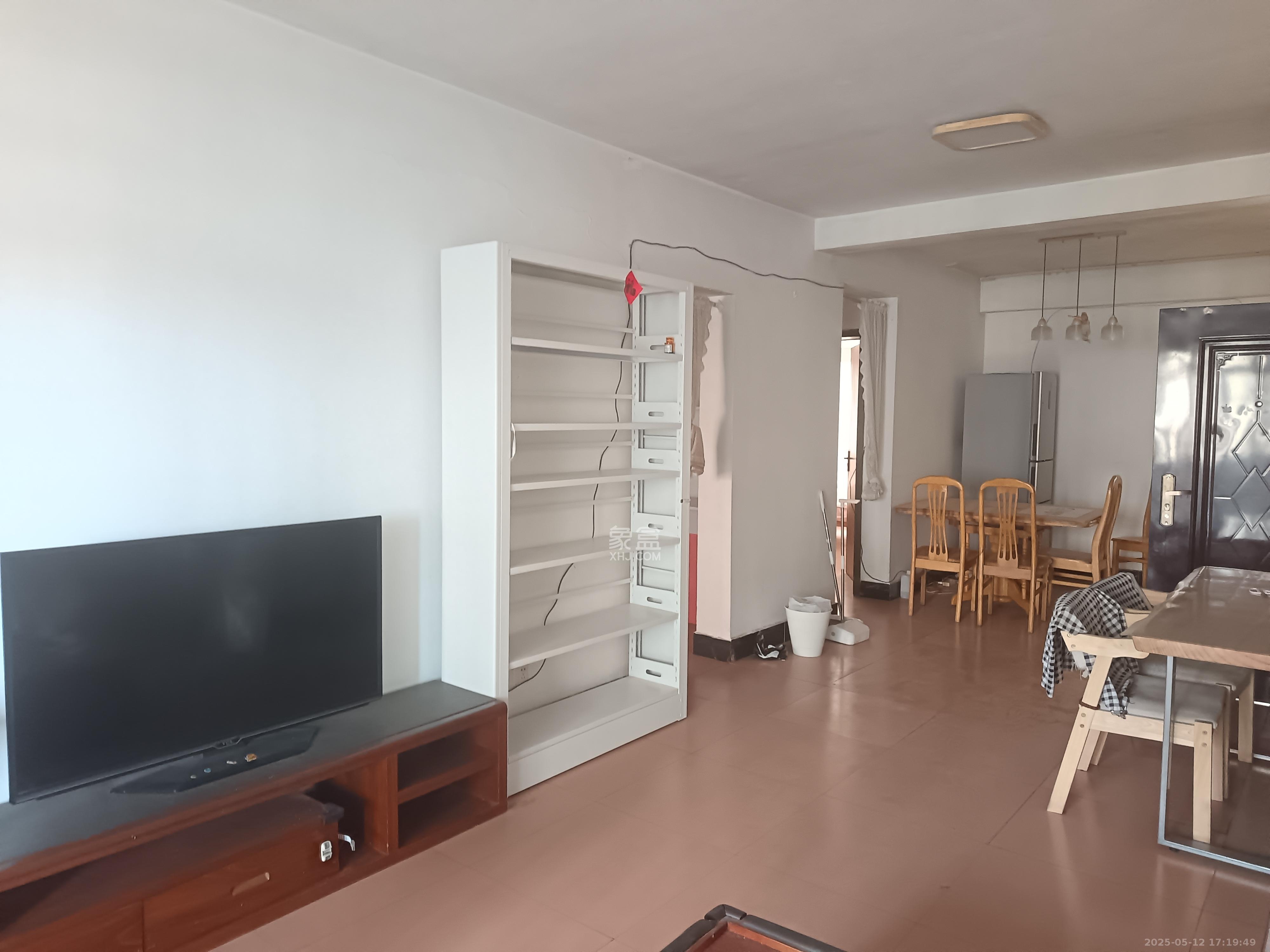 晶华美地  2室1厅1卫   1900.00元/月室内图