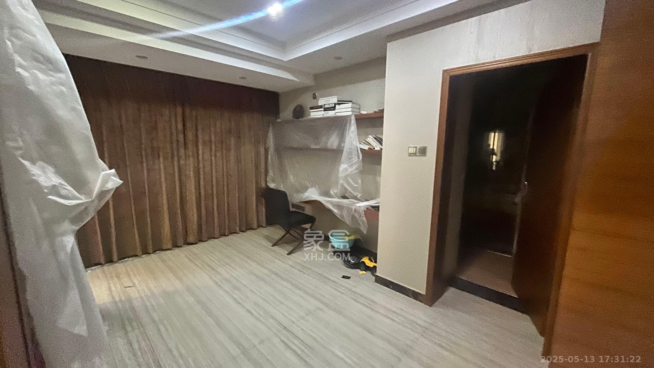 欧莱雅郡  2室2厅1卫    3500.0元/月室内图