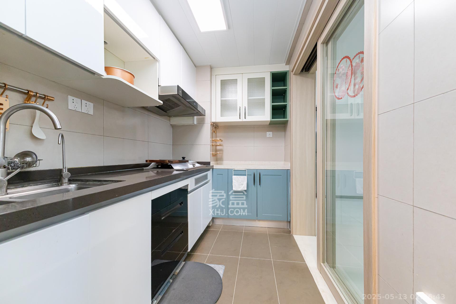 时代倾城三期  4室2厅2卫    98.0万 时代倾城三期  4室2厅2卫    98.0万厨房