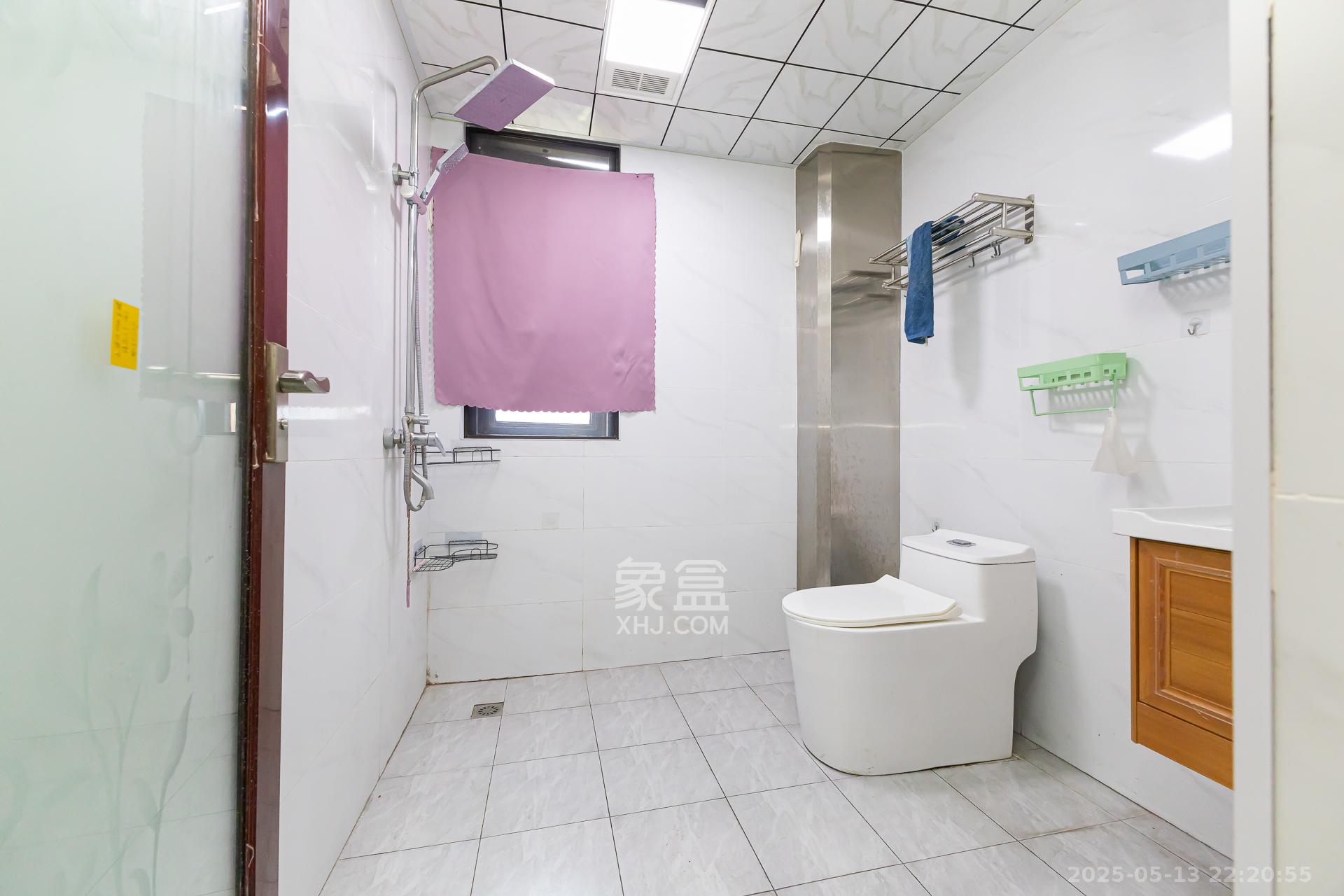 勤诚达境界城 3室2厅2卫 88.0万 勤诚达境界城 3室2厅2卫 88.0万卫生间