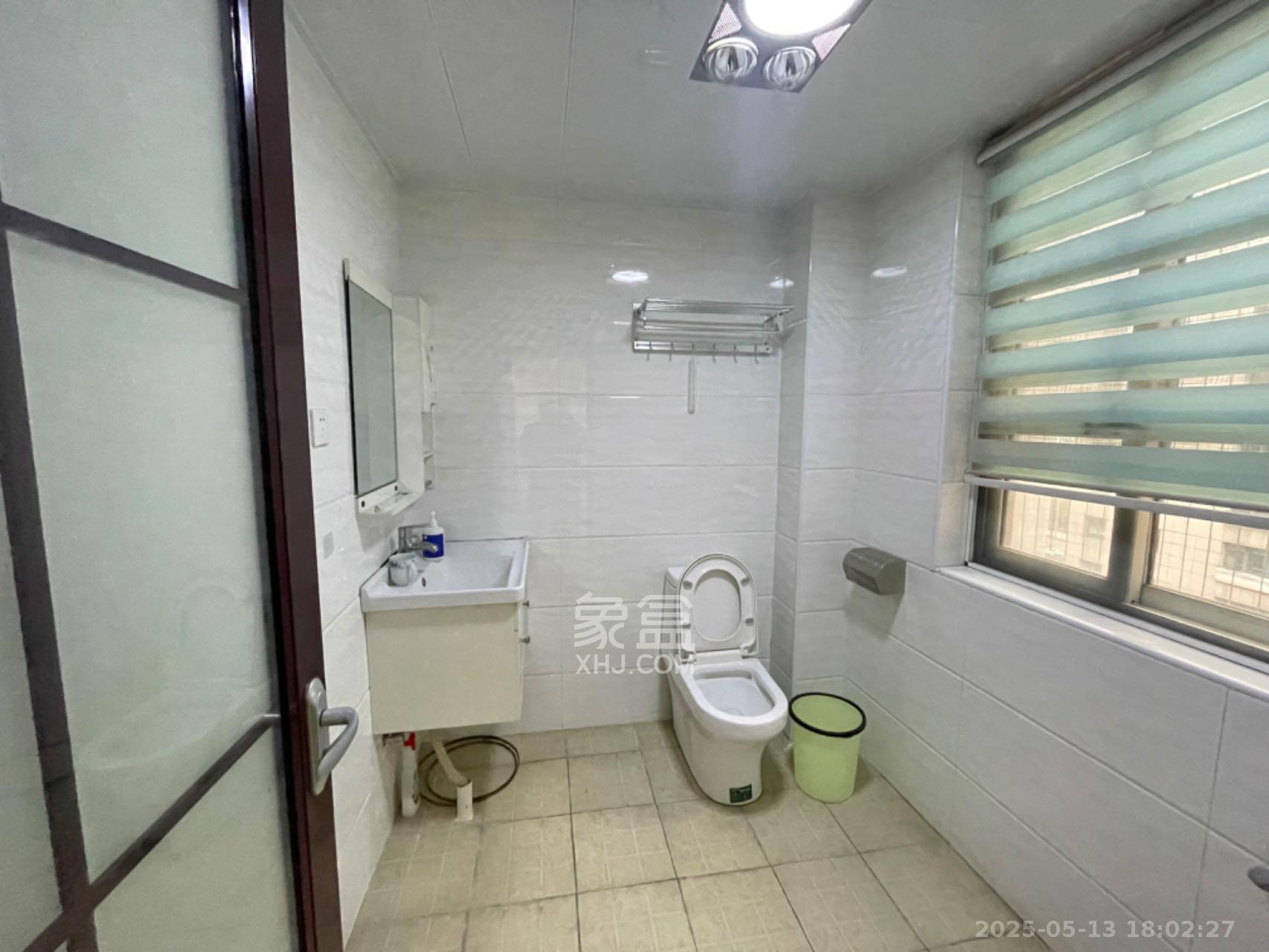 星城荣域 3室2厅1卫 3200.0元/月 星城荣域 3室2厅1卫 3200.0元/月室内图