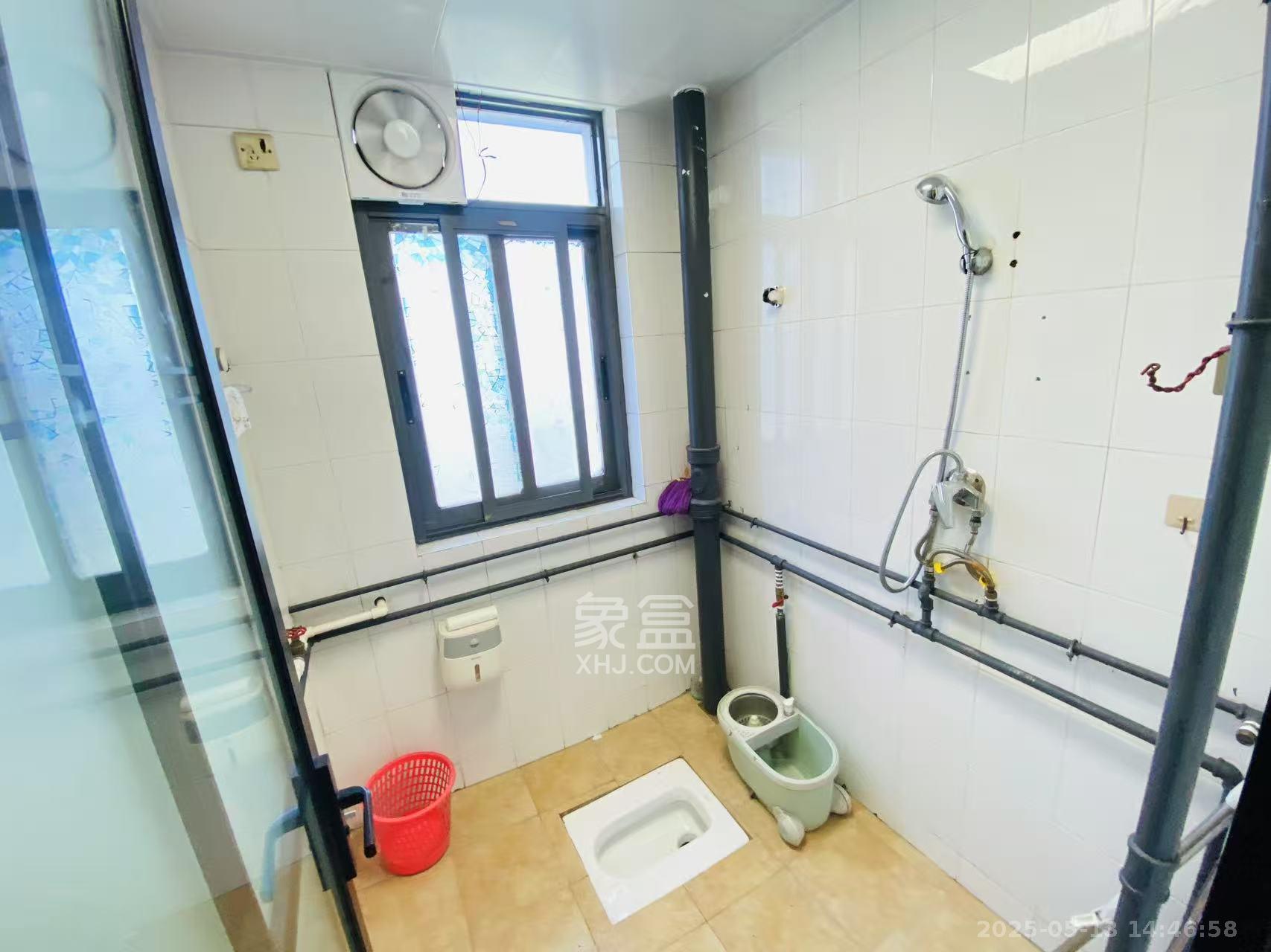 省地税局 1室1厅1卫 1800.0元/月 省地税局 1室1厅1卫 1800.0元/月室内图