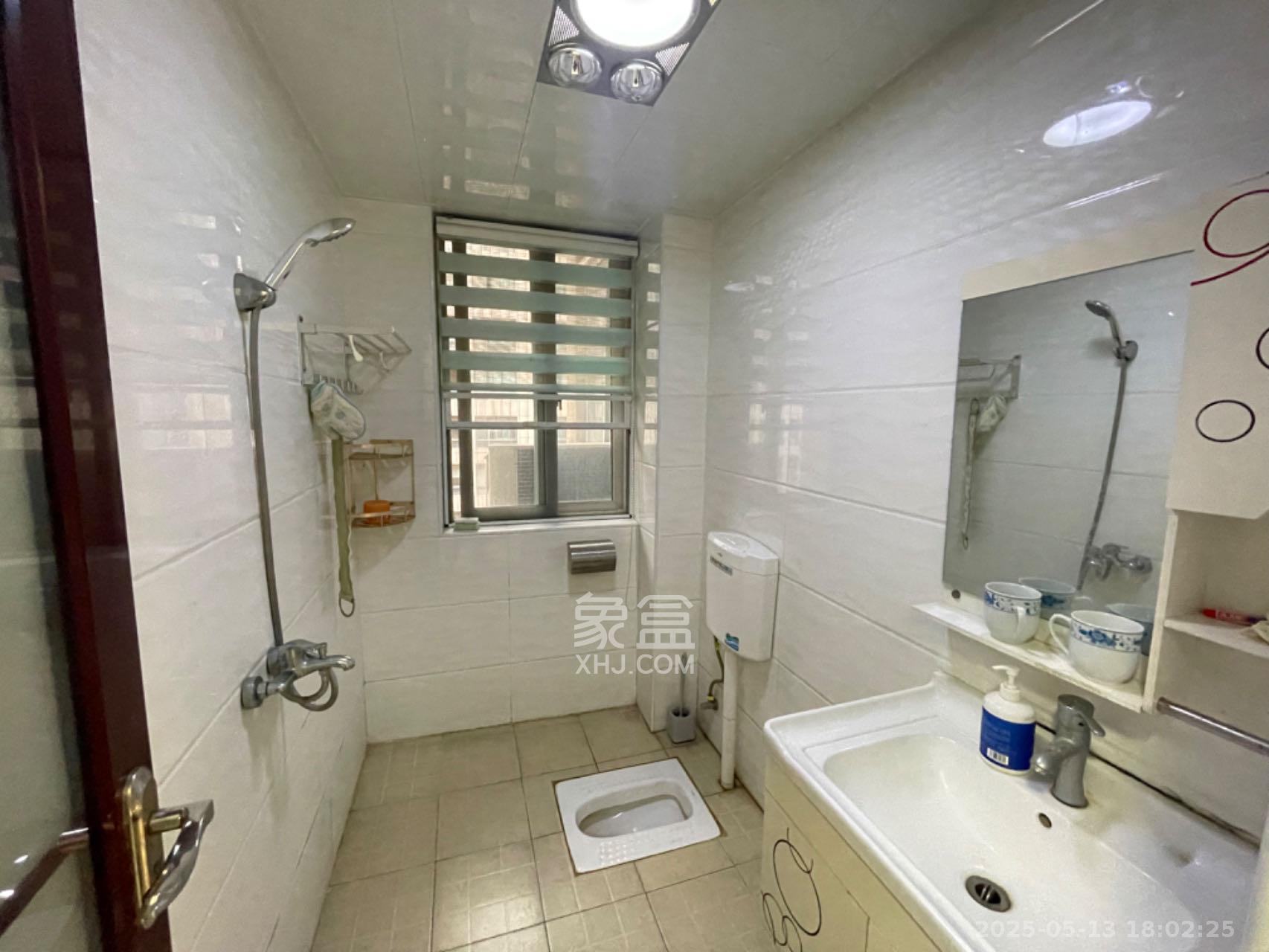 星城荣域 3室2厅1卫 3200.0元/月 星城荣域 3室2厅1卫 3200.0元/月室内图