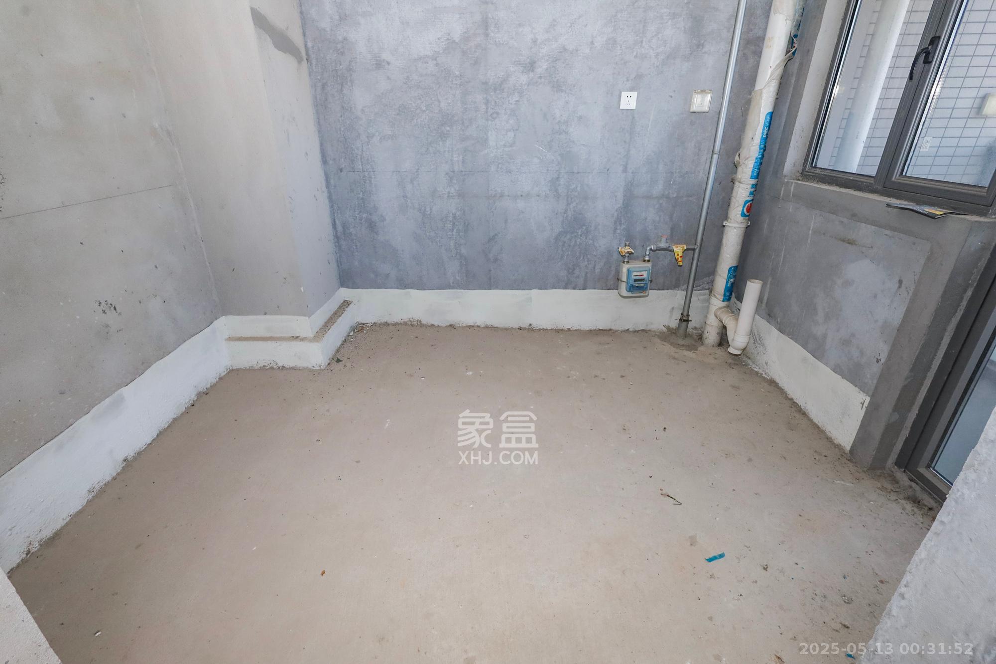 八方小区C区 4室2厅2卫 438.0万 八方小区C区 4室2厅2卫 438.0万厨房