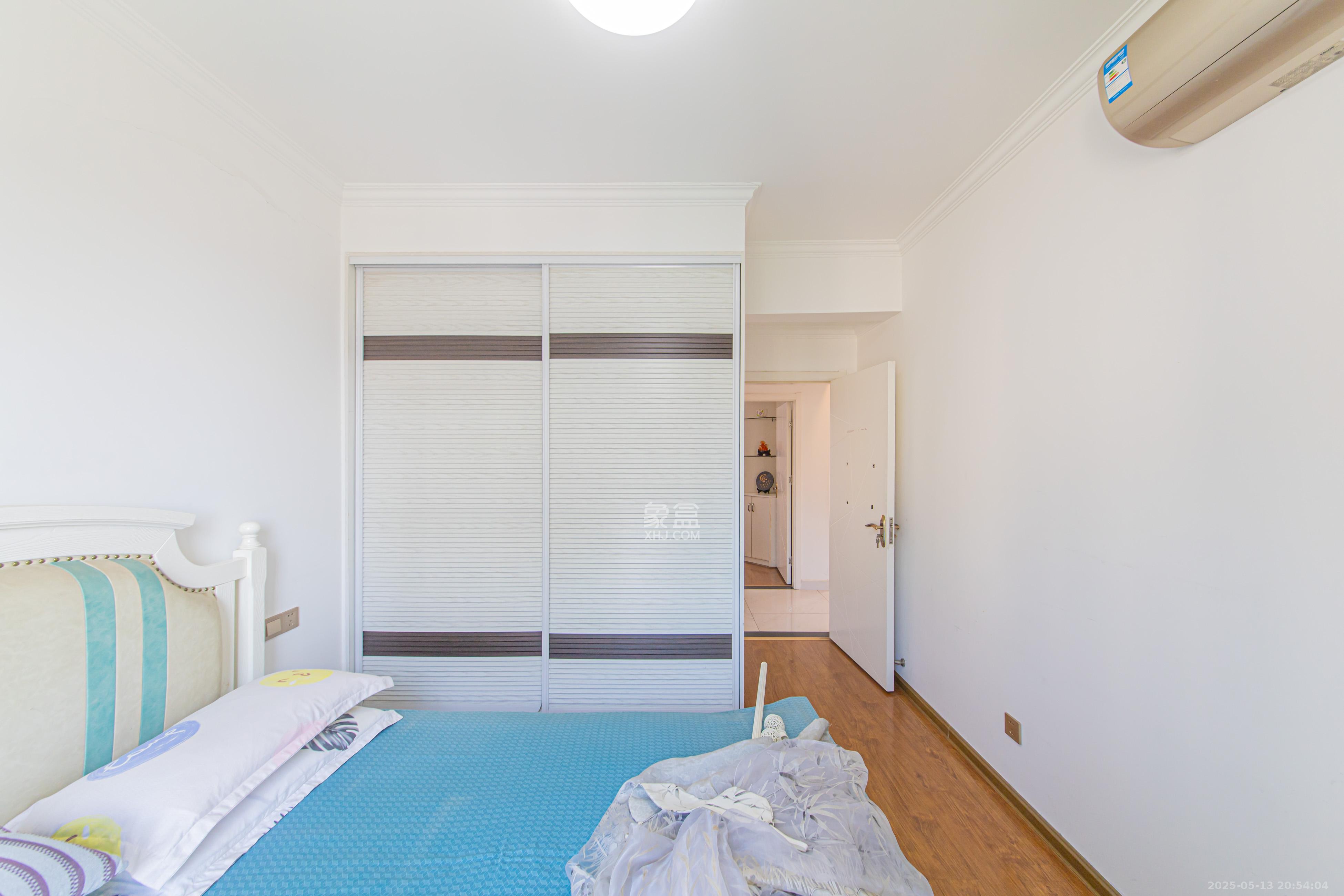 鑫远和城(一、二期) 4室2厅2卫 111.8万 鑫远和城(一、二期) 4室2厅2卫 111.8万卧室