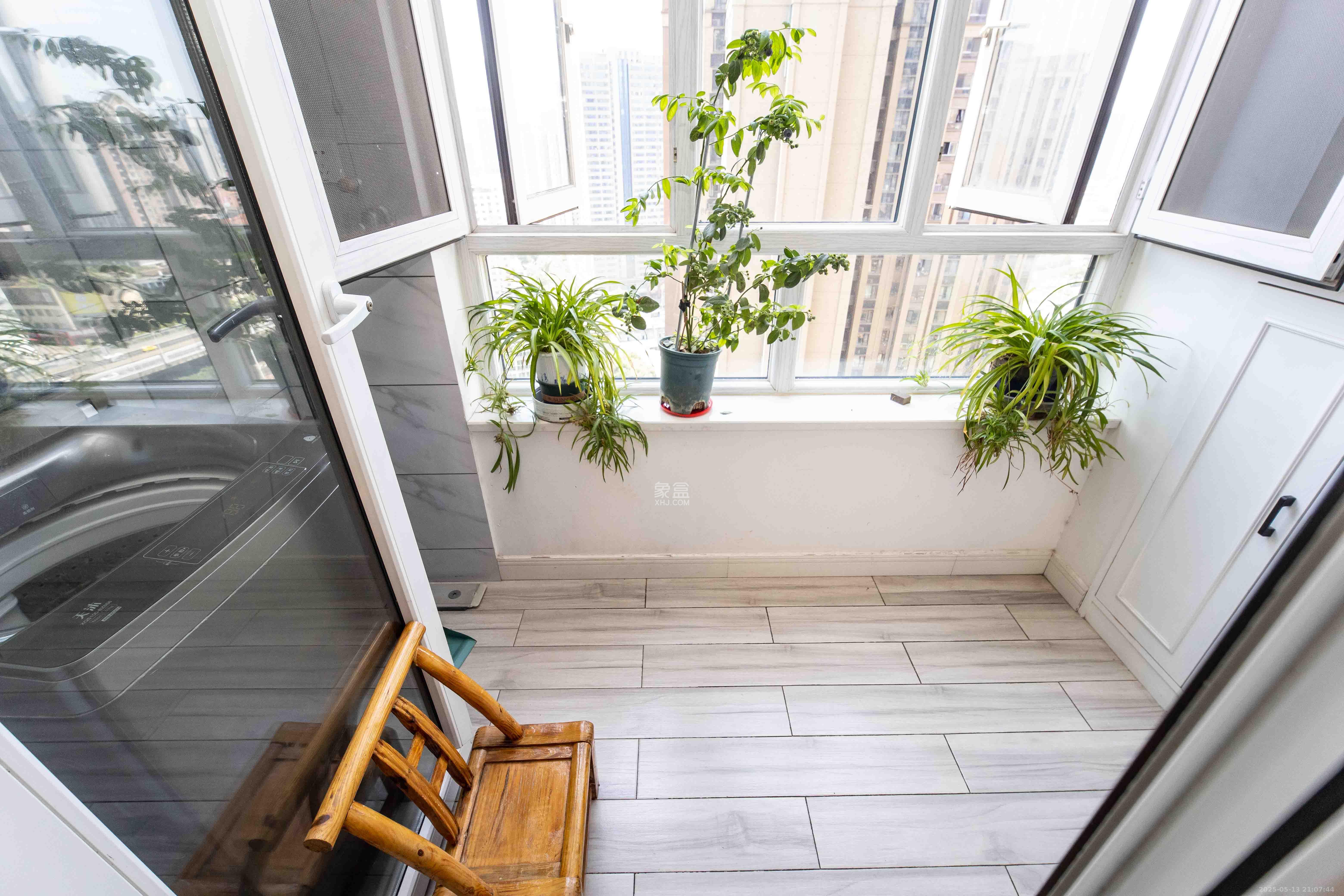 金地格林公馆  3室2厅1卫    97.0万 金地格林公馆  3室2厅1卫    97.0万阳台