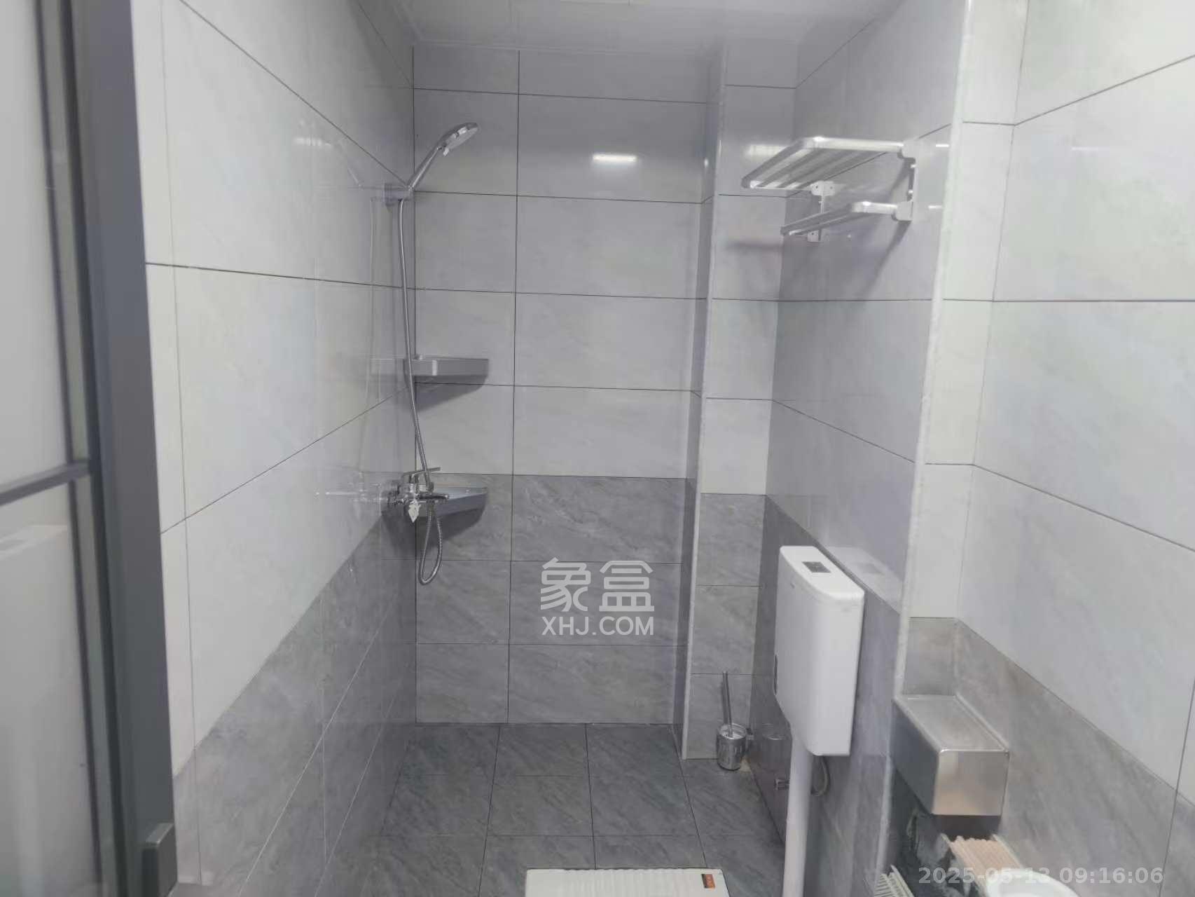 奥林匹克花园  6室2厅3卫   5500.00元/月室内图