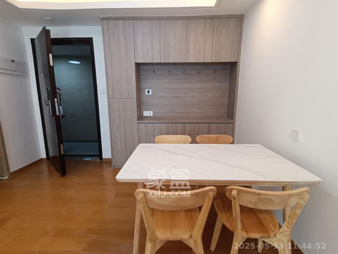 清控湖山雅居南区  3室2厅2卫   2500.00元/月室内图