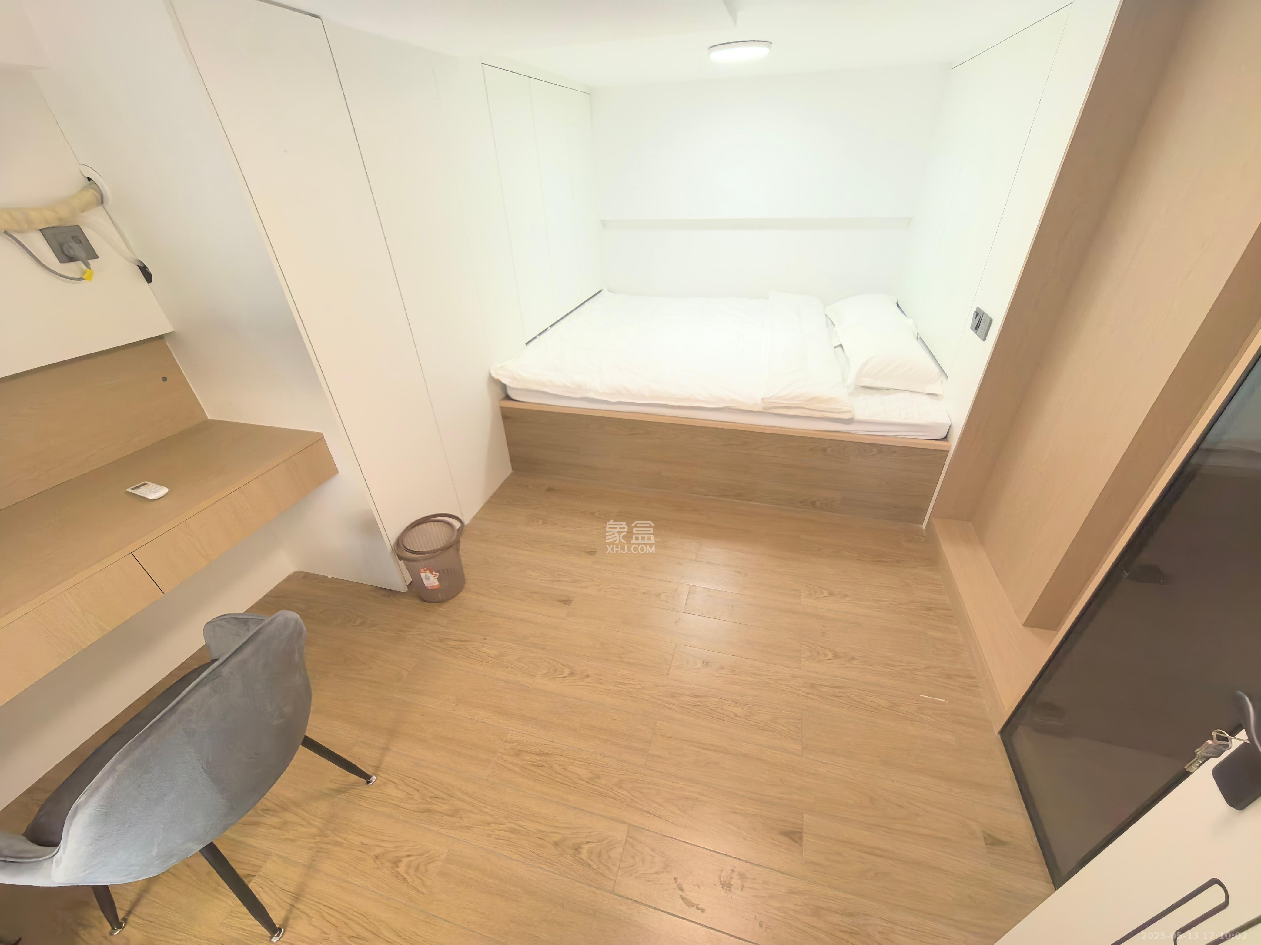 中建宝铂公馆   43.0㎡     3300.00元/月室内图