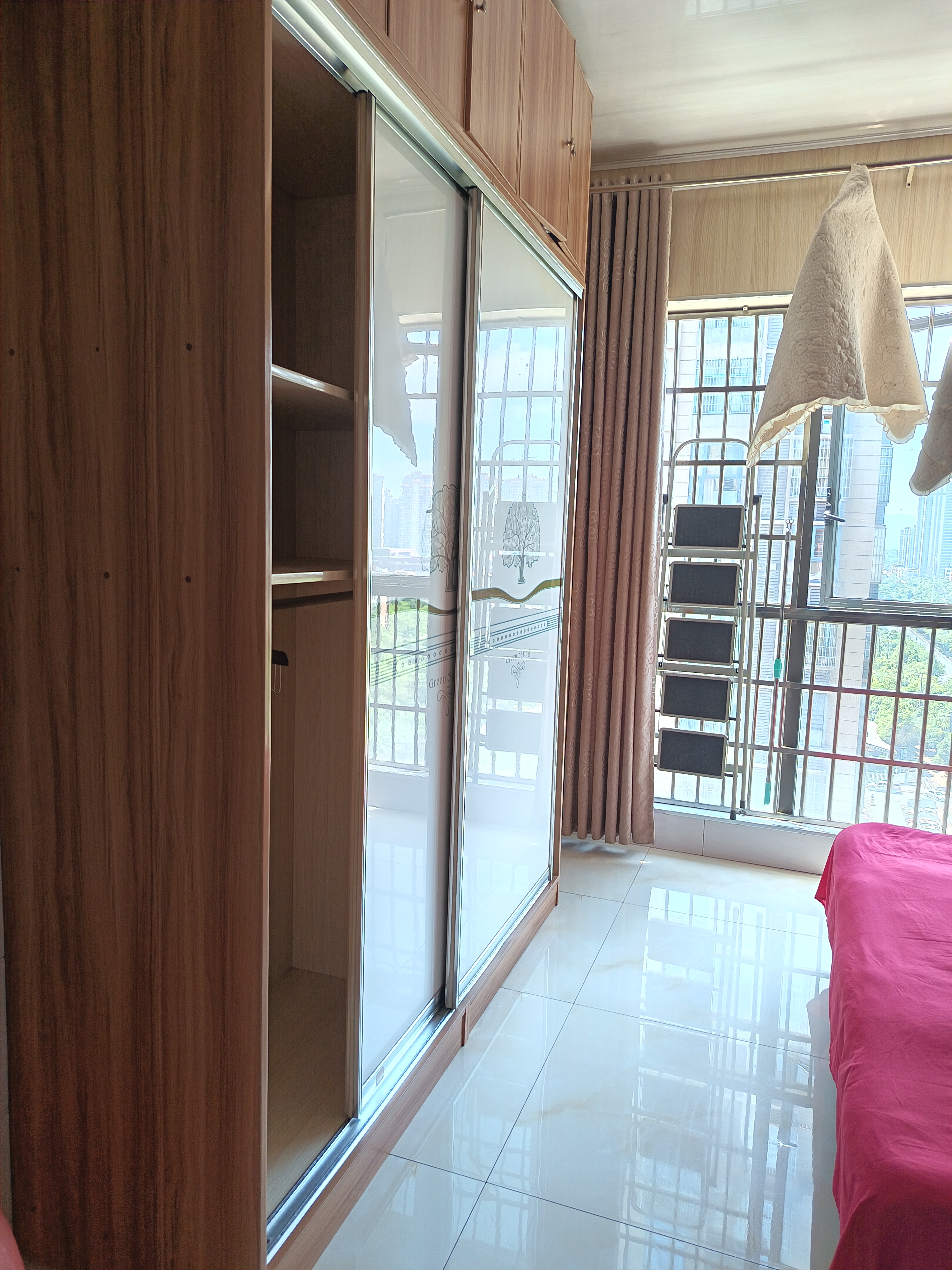 康城上品 1室1厅1卫 1000.0元/月 康城上品 1室1厅1卫 1000.0元/月室内图