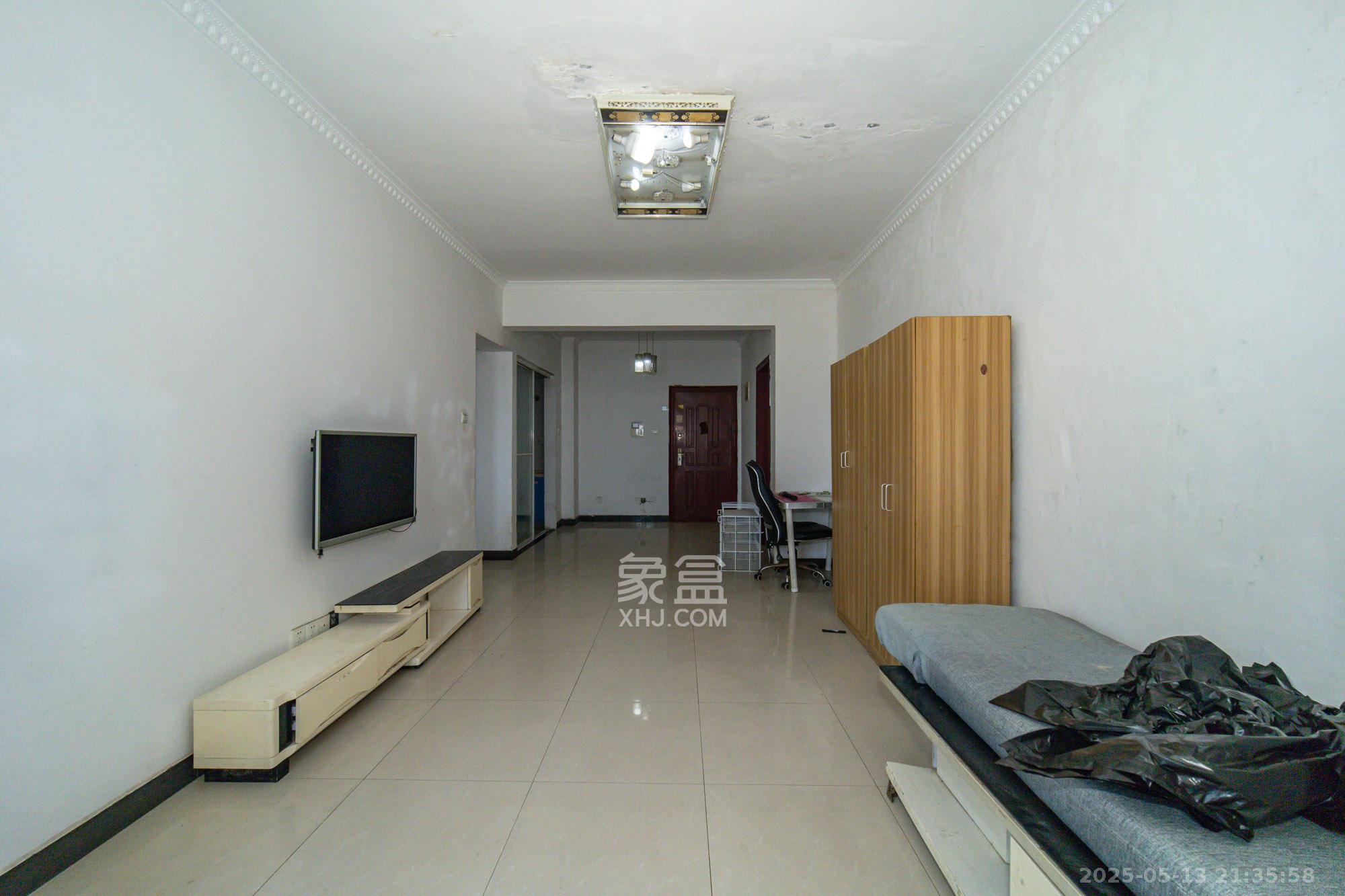 时代星城 3室2厅1卫 52.0万 时代星城 3室2厅1卫 52.0万客厅