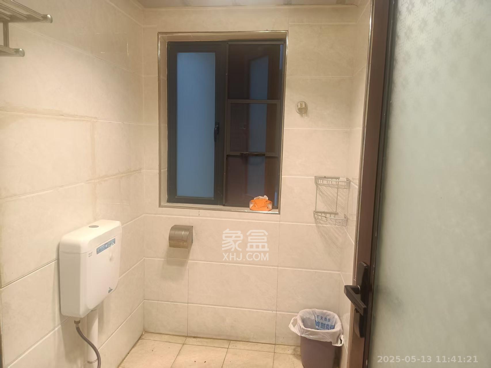 长房天翼未来城 3室2厅2卫 3500.0元/月 长房天翼未来城 3室2厅2卫 3500.0元/月室内图