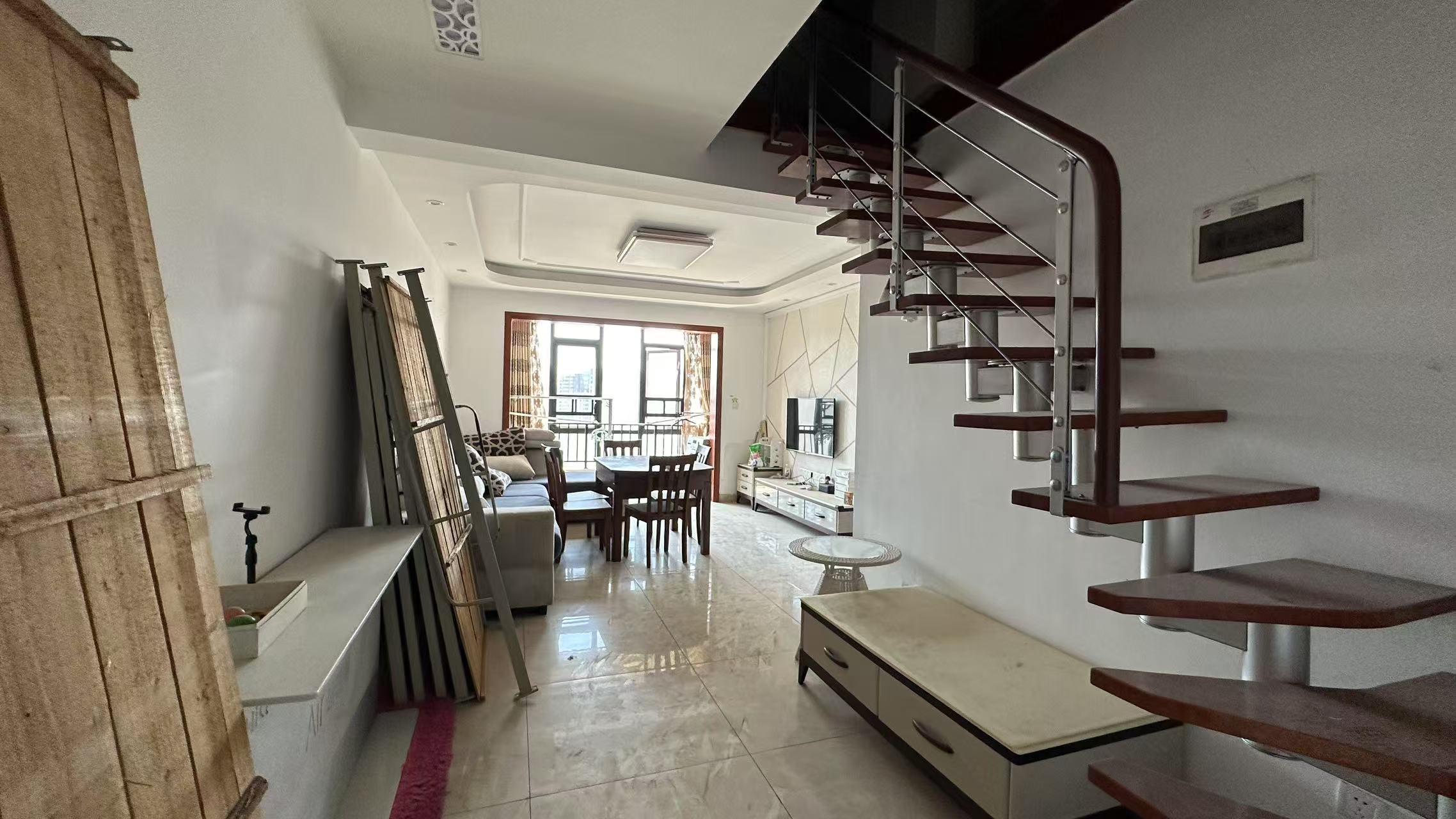 龙腾国际 2室2厅1卫 40.0万 龙腾国际 2室2厅1卫 40.0万室内图