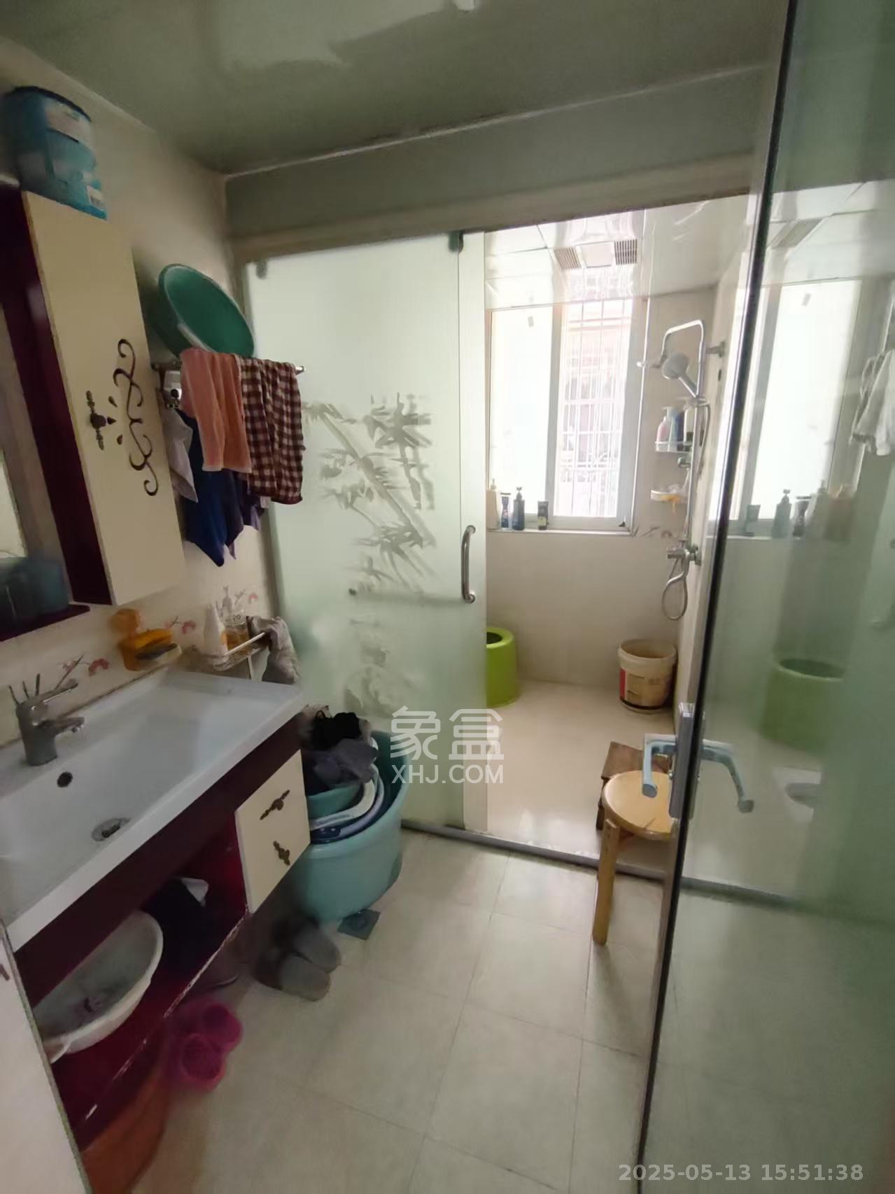 东门尚苑 3室2厅1卫 1700.0元/月 东门尚苑 3室2厅1卫 1700.0元/月室内图