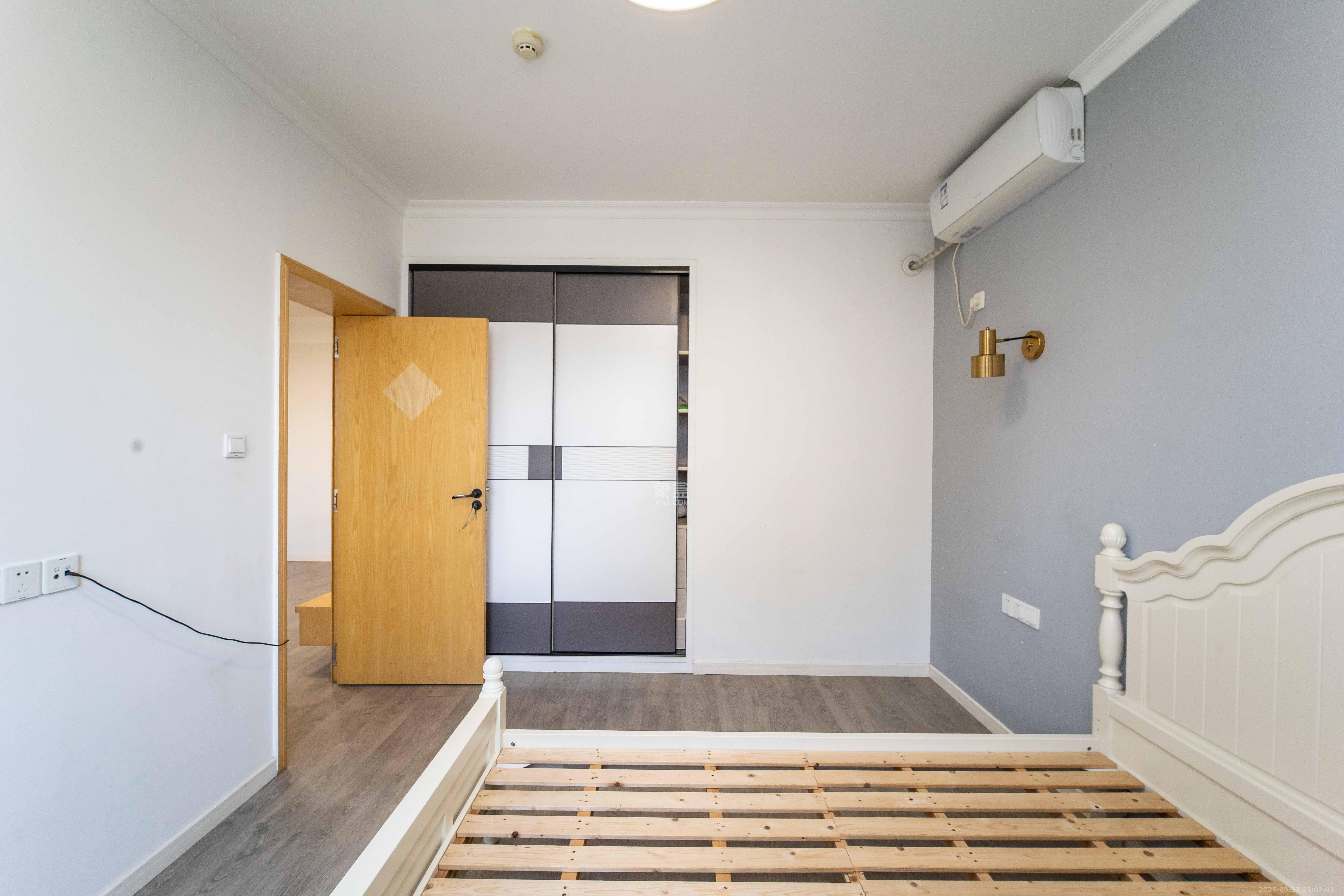 金地格林公馆  3室2厅1卫    97.0万 金地格林公馆  3室2厅1卫    97.0万卧室