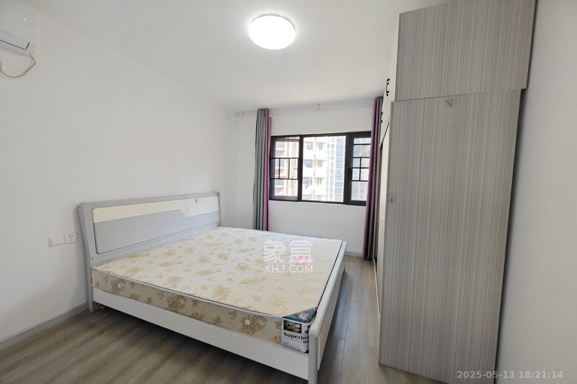 保利大都汇一期、二期  4室2厅2卫    165.0万 保利大都汇一期、二期  4室2厅2卫    165.0万卧室