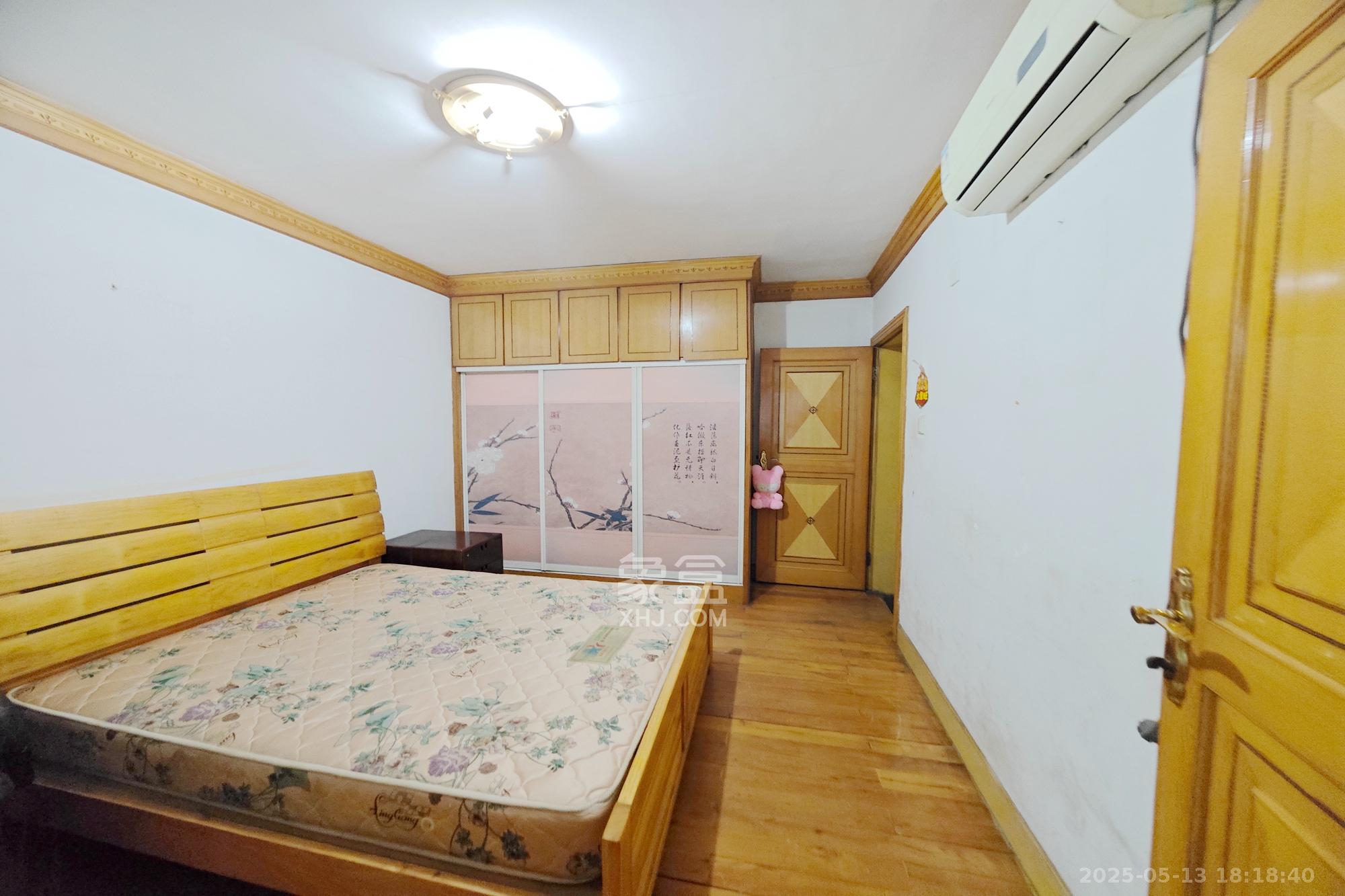 赤岗冲住宅楼（三合公寓）  3室2厅1卫   62.00万卧室