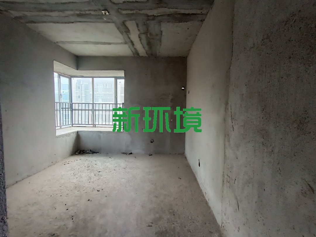 东方明珠  3室2厅2卫    51.0万客厅