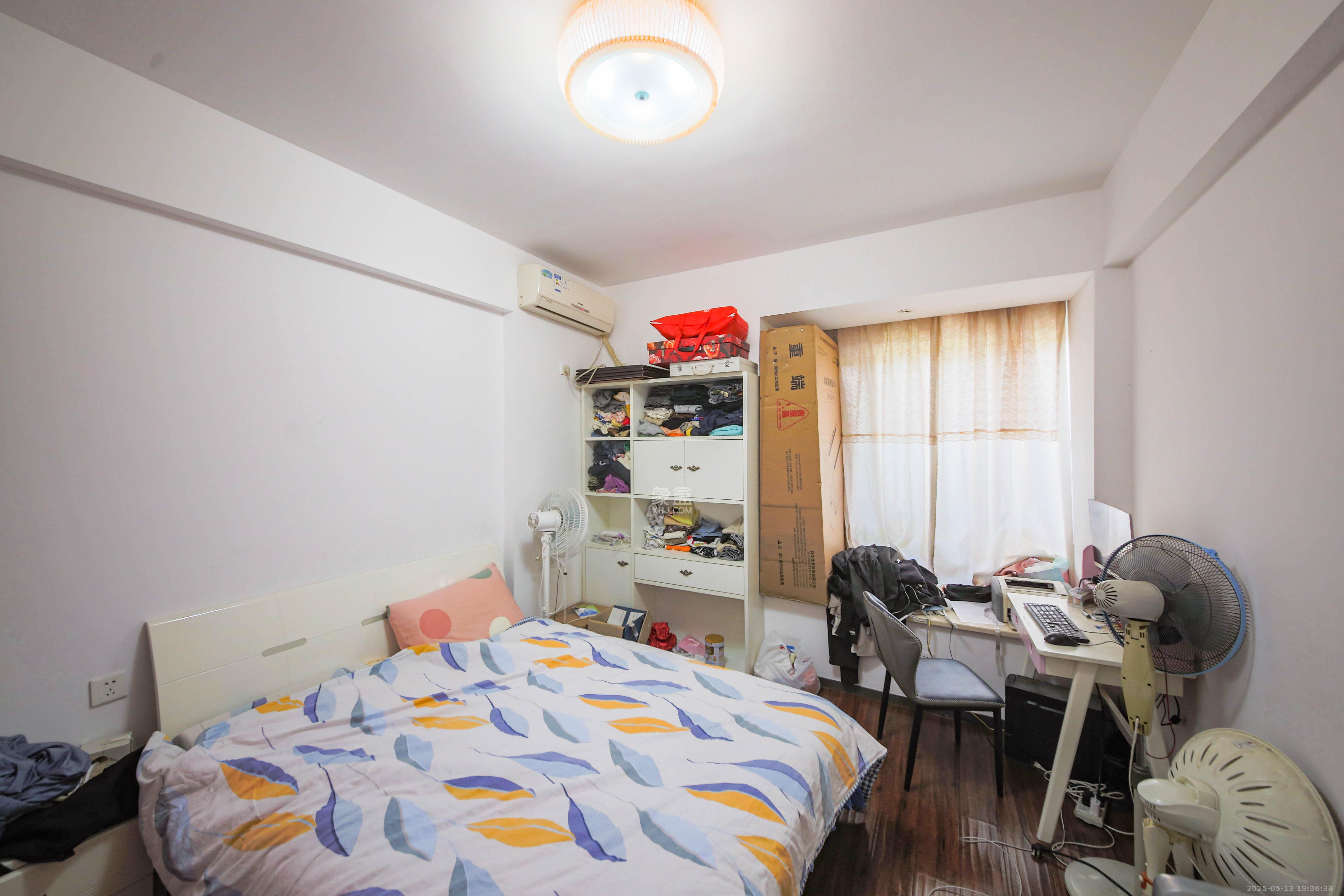 奥林匹克花园 3室2厅2卫 122.0万 奥林匹克花园 3室2厅2卫 122.0万卧室