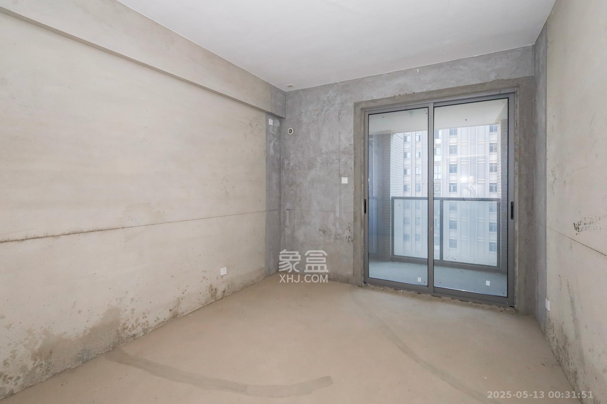 八方小区C区 4室2厅2卫 438.0万 八方小区C区 4室2厅2卫 438.0万卧室