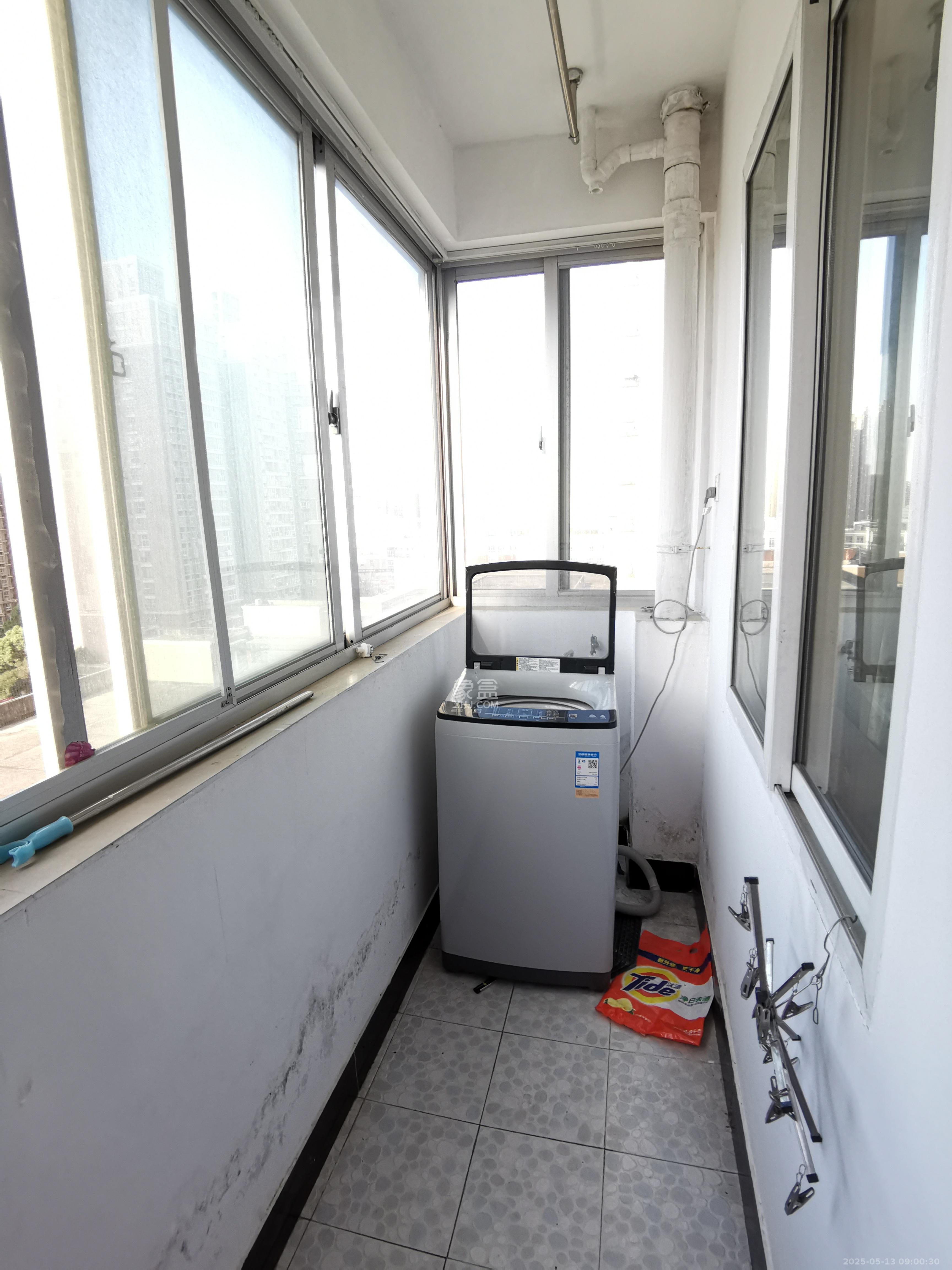上河国际B座  2室1厅1卫   1800.00元/月室内图