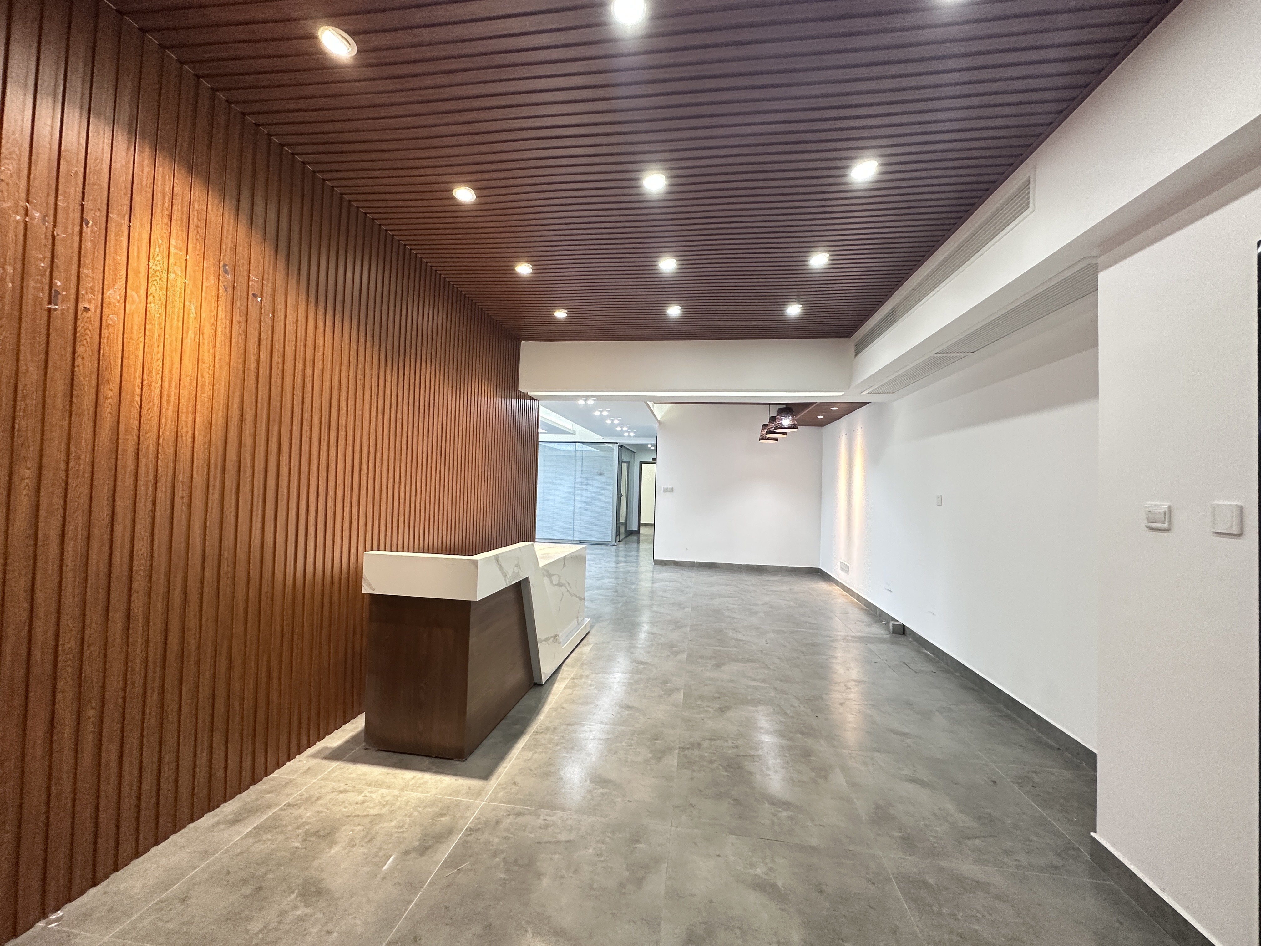 海航豪庭南苑 4室2厅2卫 14000.0元/月 海航豪庭南苑 4室2厅2卫 14000.0元/月室内图