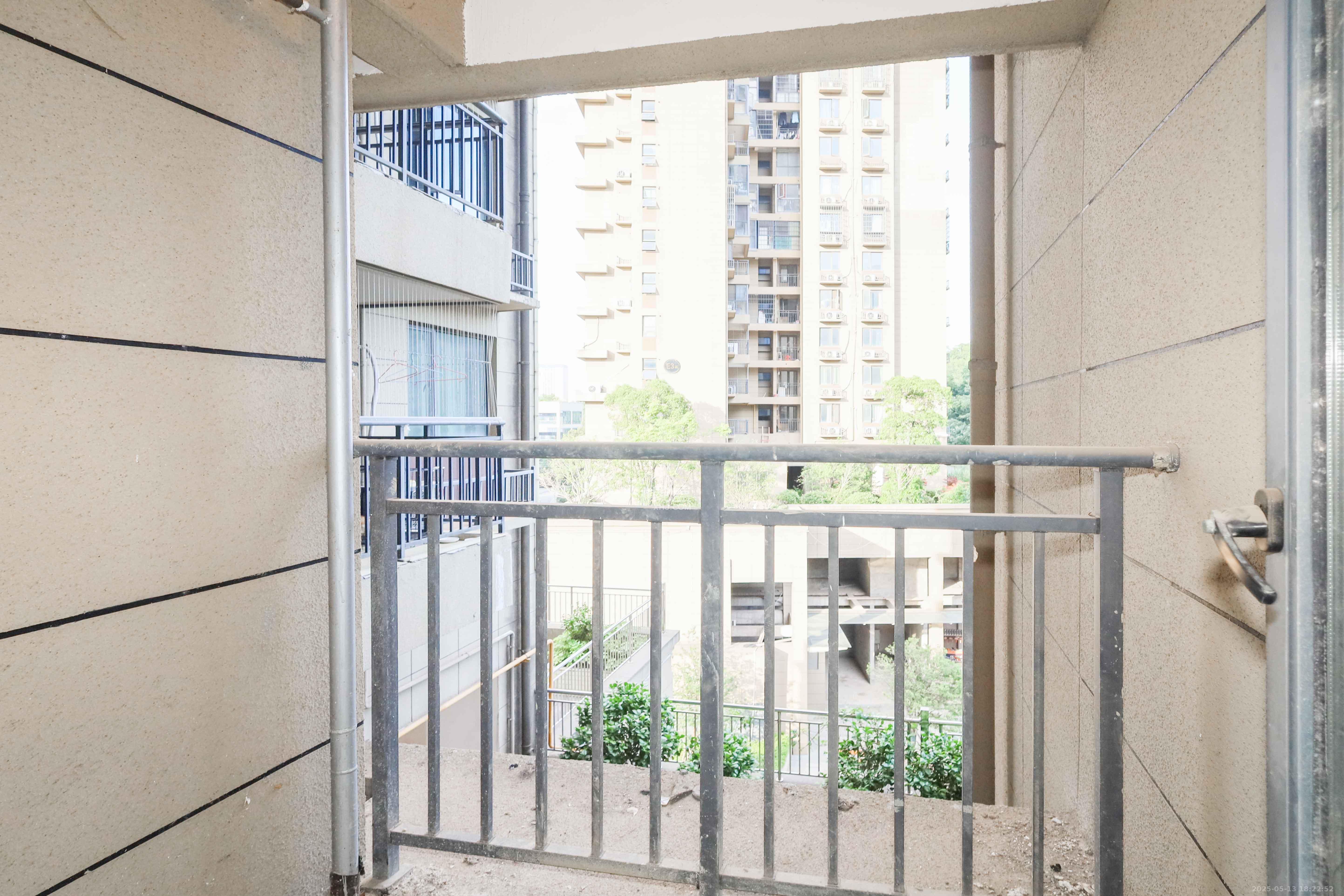骑龙大街（骑龙苑）  3室2厅1卫    55.0万阳台