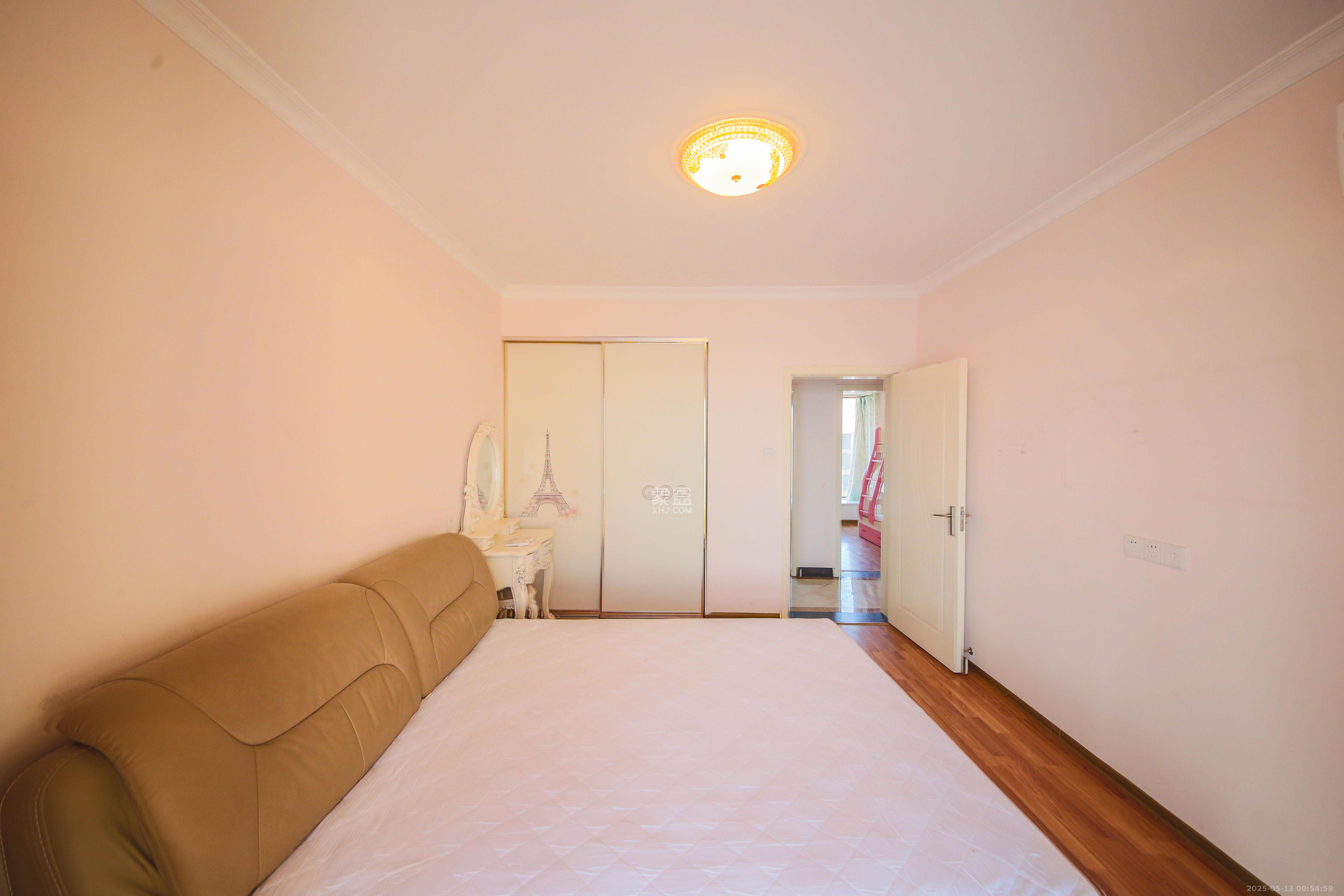 鑫远御文台一期 3室2厅1卫 92.0万 鑫远御文台一期 3室2厅1卫 92.0万卧室