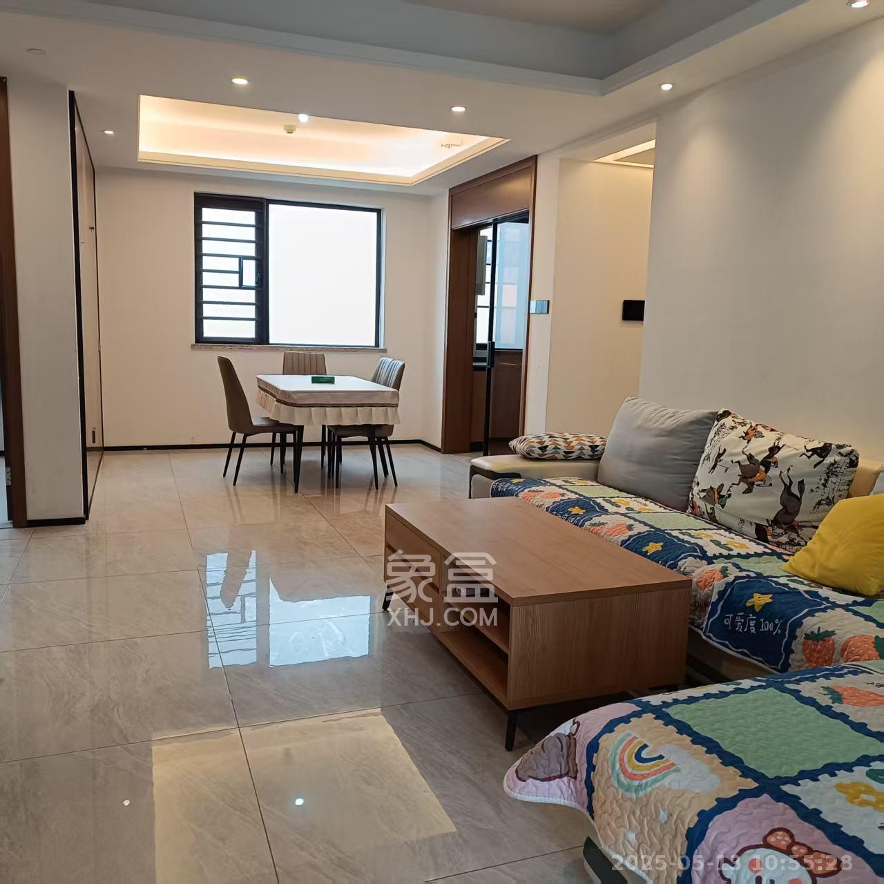 万科魅力之城天阔里 4室2厅2卫 3700.0元/月 万科魅力之城天阔里 4室2厅2卫 3700.0元/月室内图