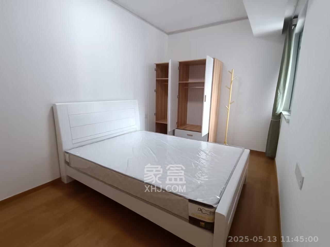 清控湖山雅居南区  3室2厅2卫   2500.00元/月室内图