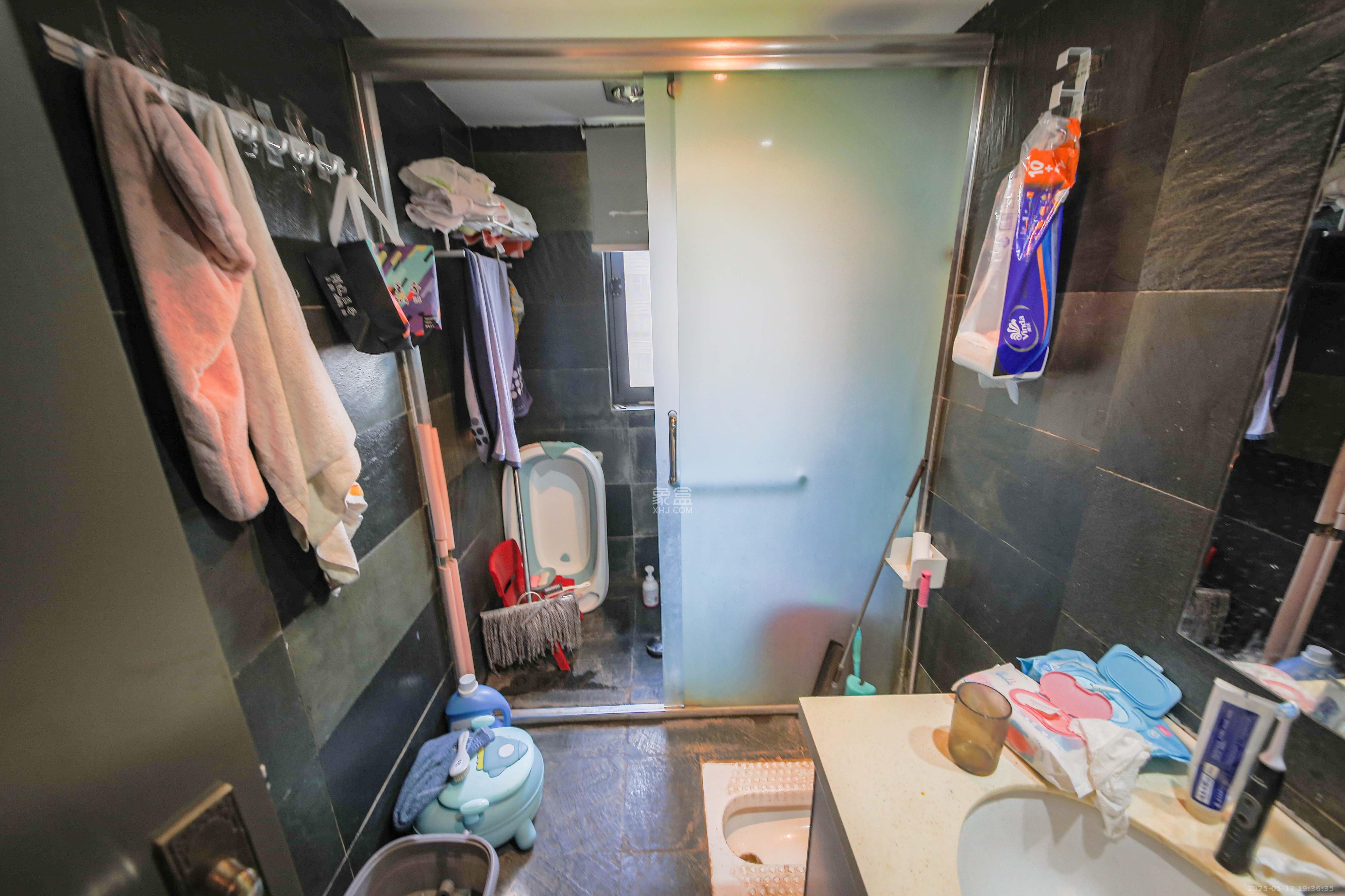 奥林匹克花园 3室2厅2卫 122.0万 奥林匹克花园 3室2厅2卫 122.0万卫生间