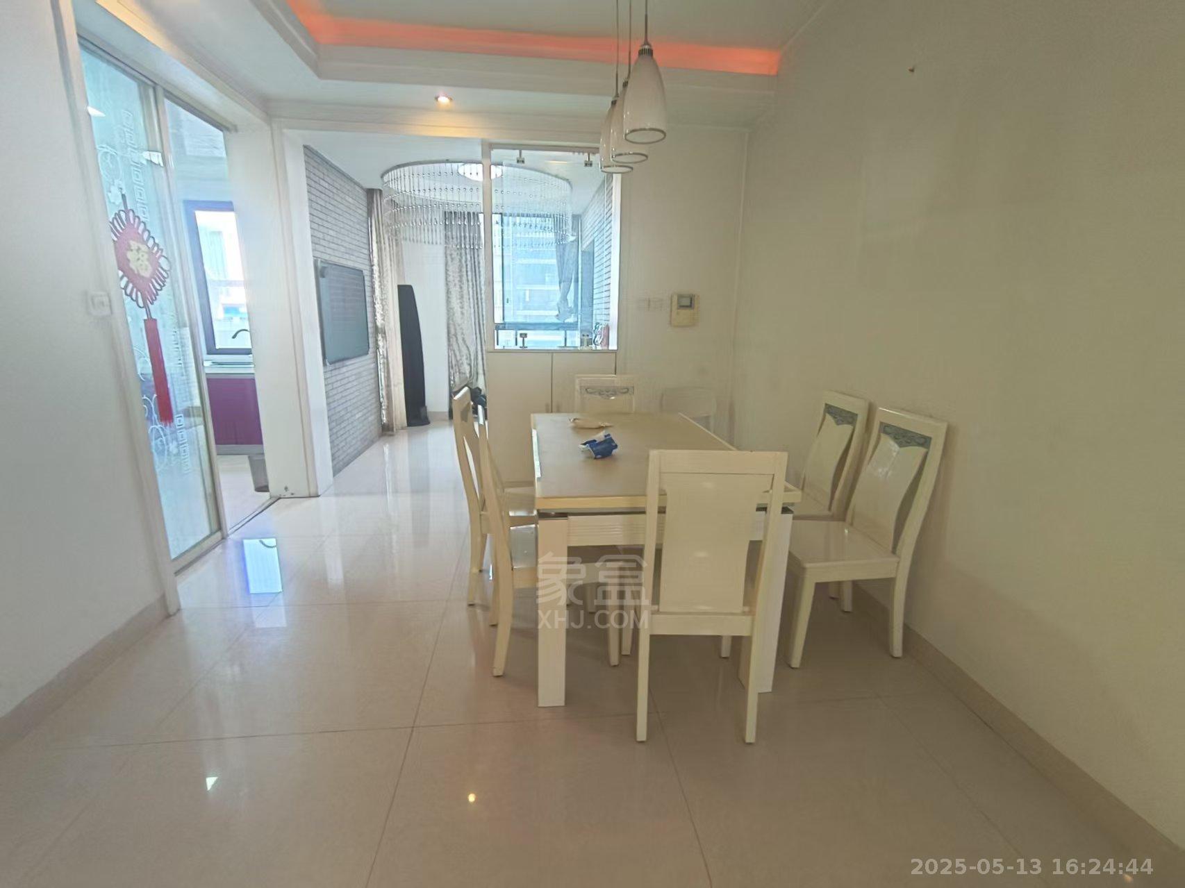 紫苑江岸 3室2厅2卫 1700.0元/月 紫苑江岸 3室2厅2卫 1700.0元/月室内图