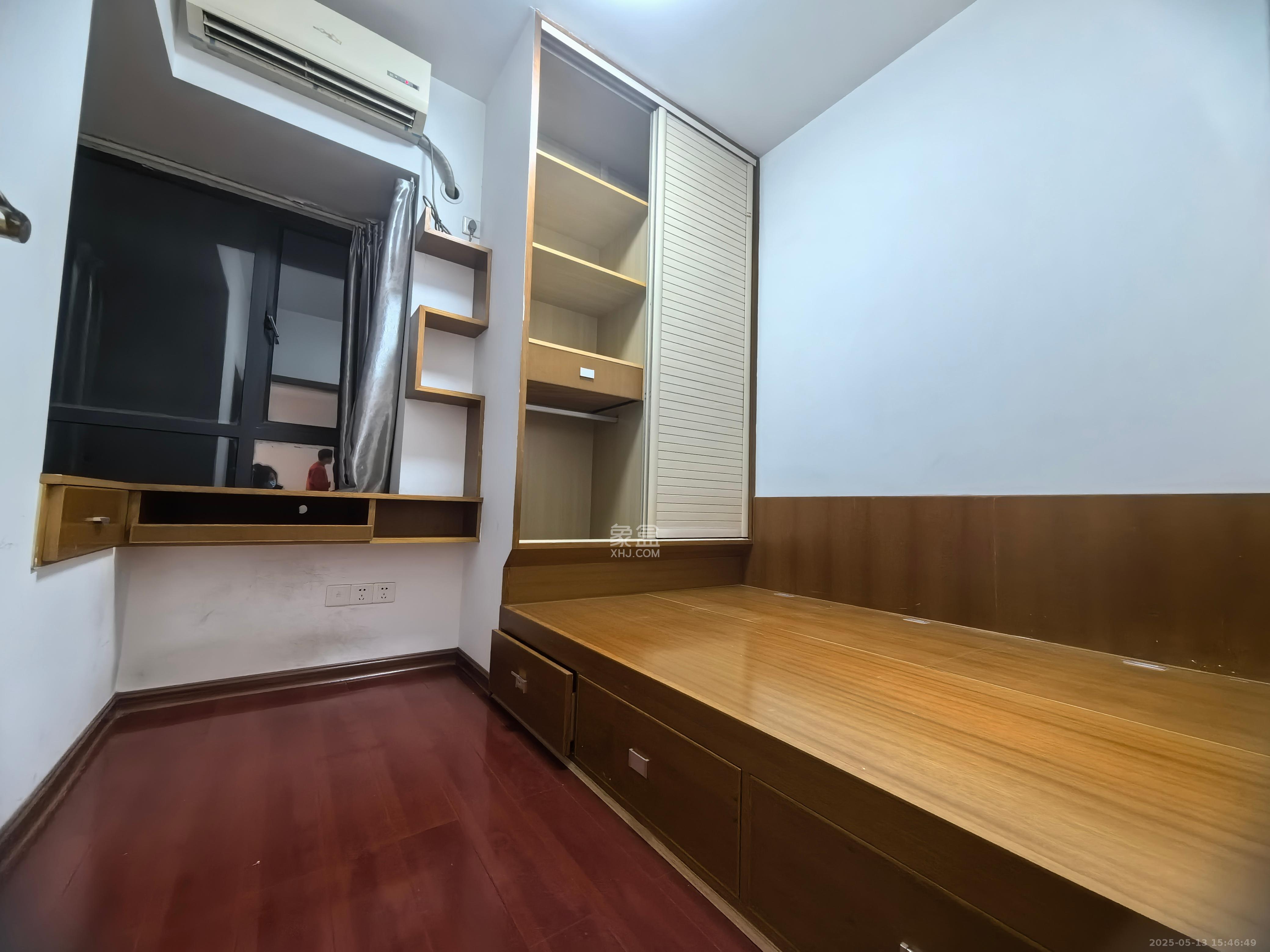 莱茵城  2室2厅1卫   1900.00元/月