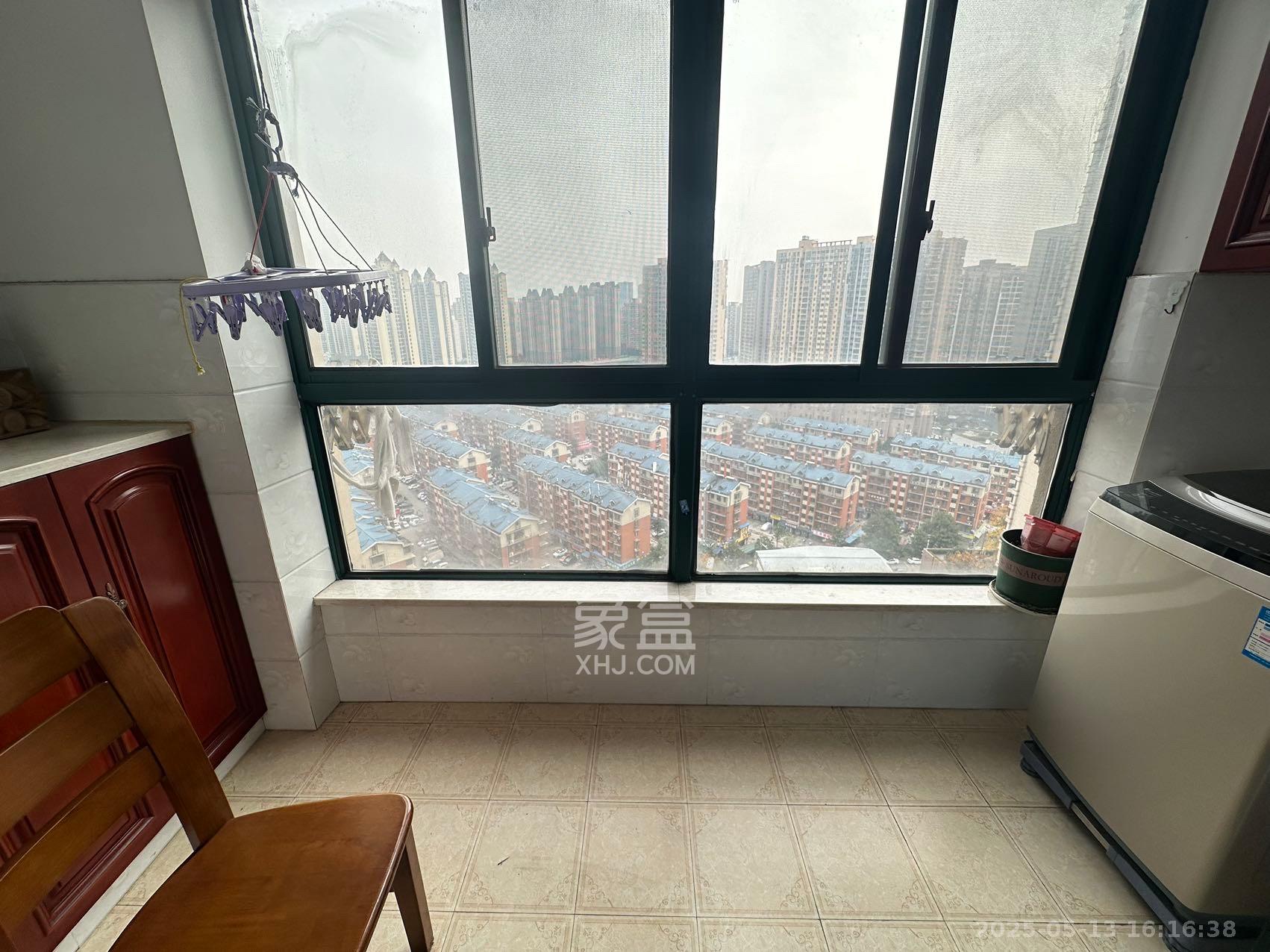 维一星城原山苑 3室2厅2卫 2500.0元/月 维一星城原山苑 3室2厅2卫 2500.0元/月室内图