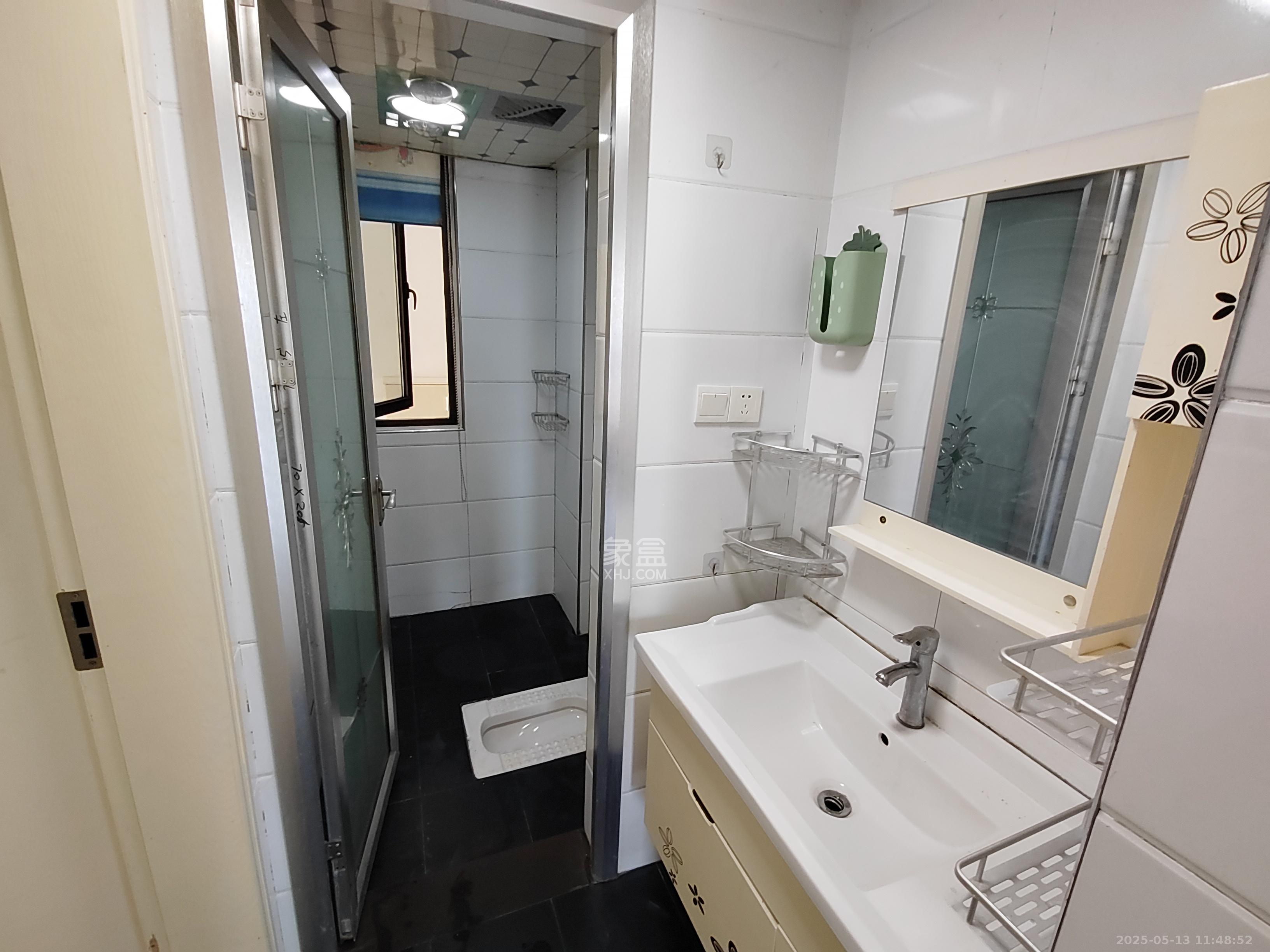 铂宫  3室2厅1卫   3700.00元/月室内图