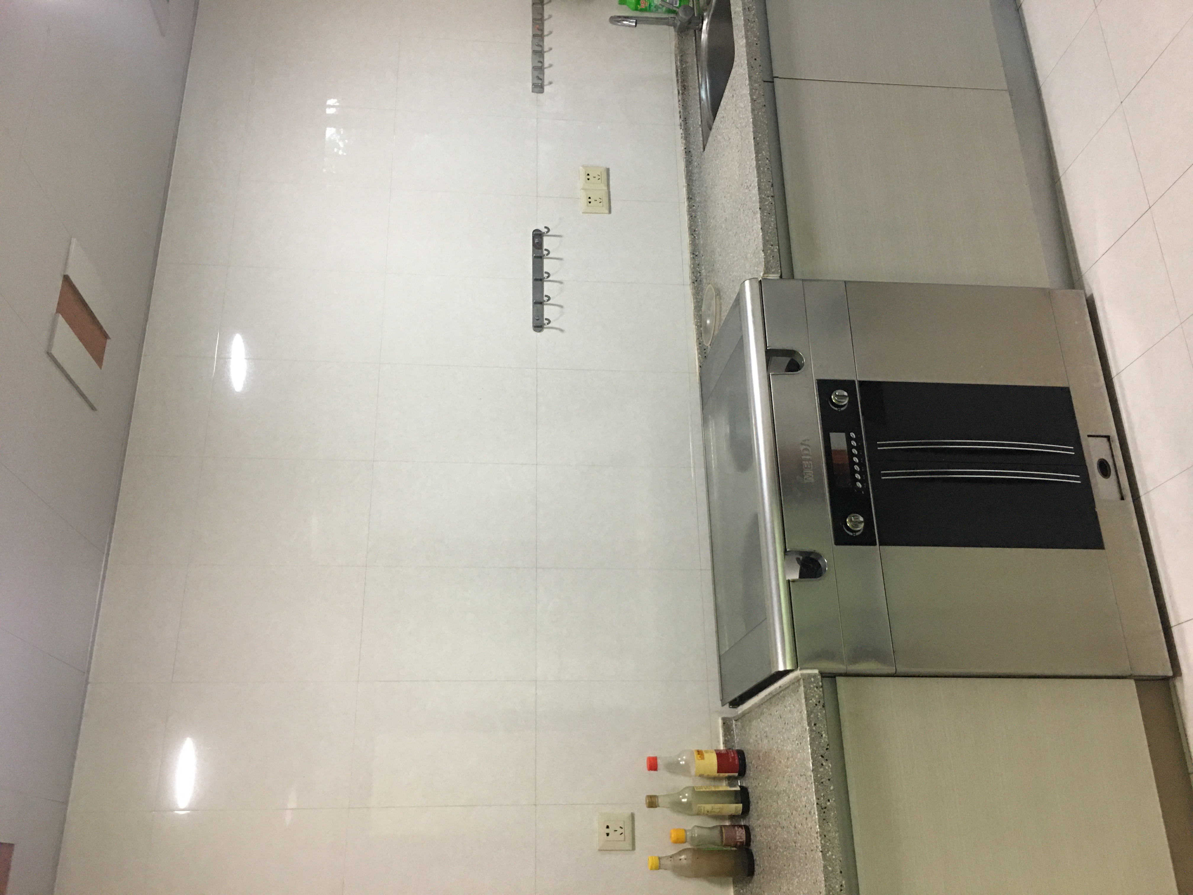 佳宁娜小区（梓山湖小区）  3室2厅2卫   2200.00元/月室内图