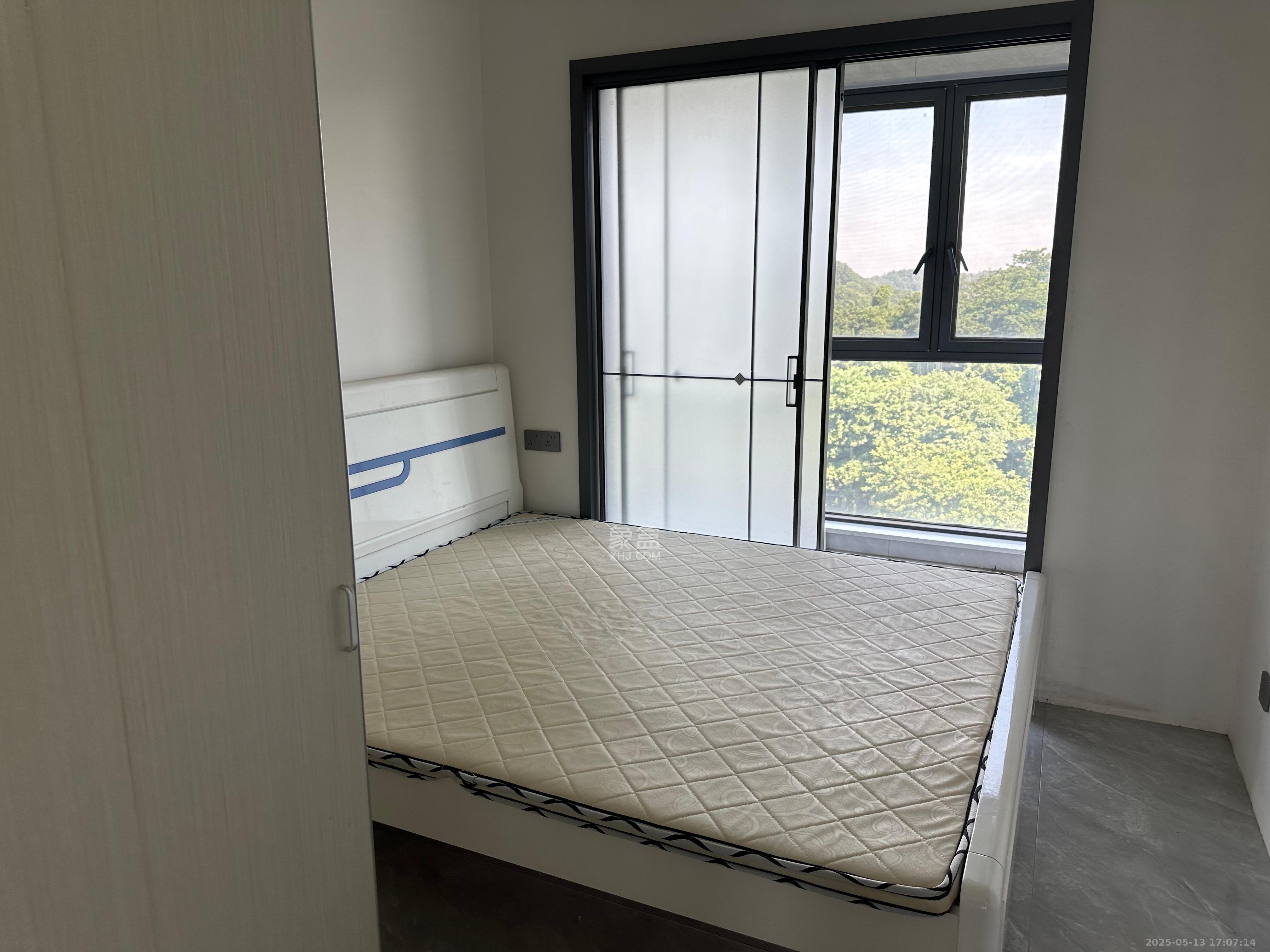 通号岭绣苑  4室2厅0卫   2200.00元/月室内图