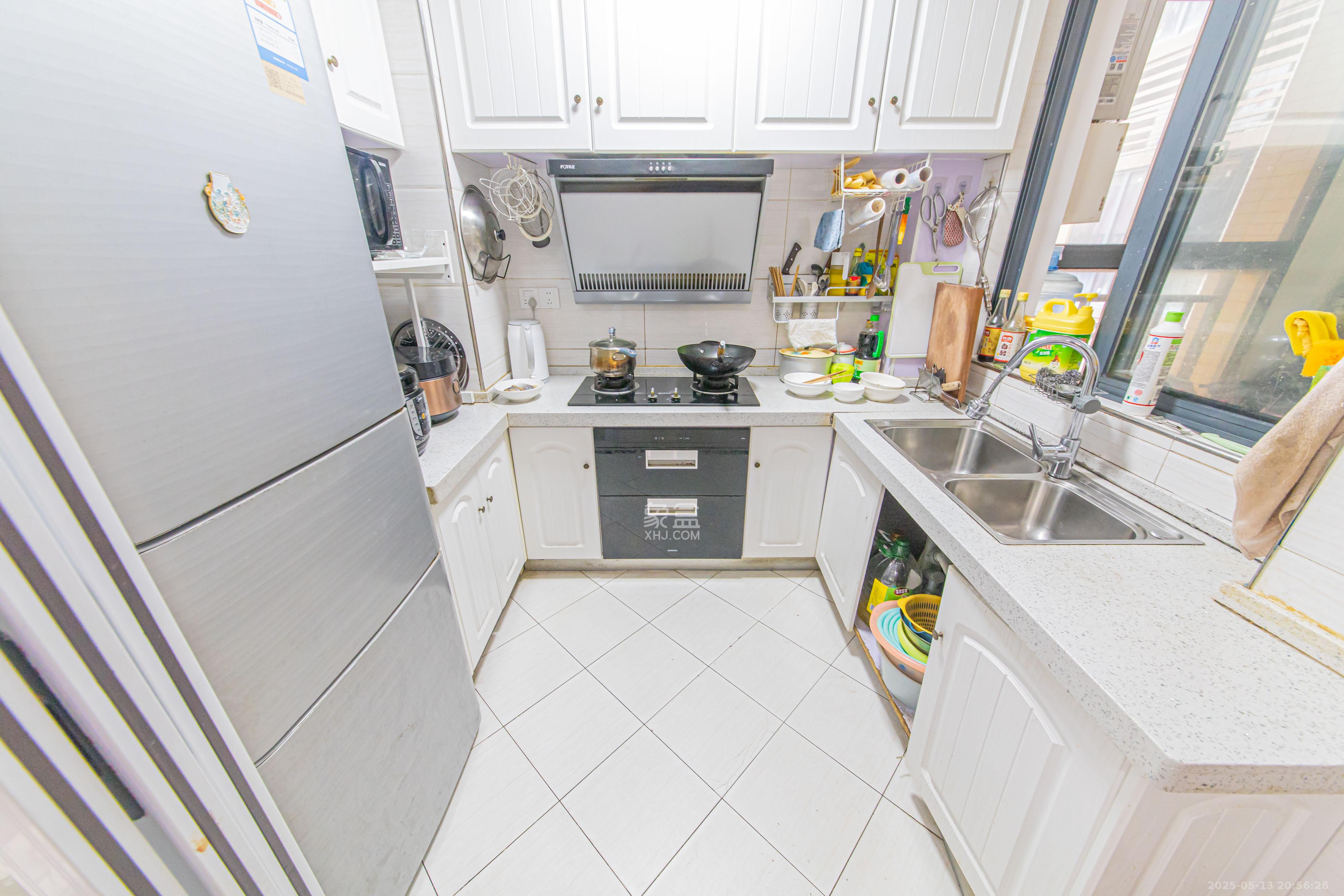 中建芙蓉嘉苑 3室2厅1卫 88.0万 中建芙蓉嘉苑 3室2厅1卫 88.0万厨房