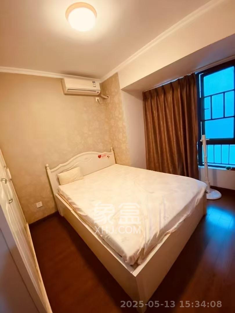 万科金域华府三四期 1室2厅2卫 3500.0元/月 万科金域华府三四期 1室2厅2卫 3500.0元/月室内图