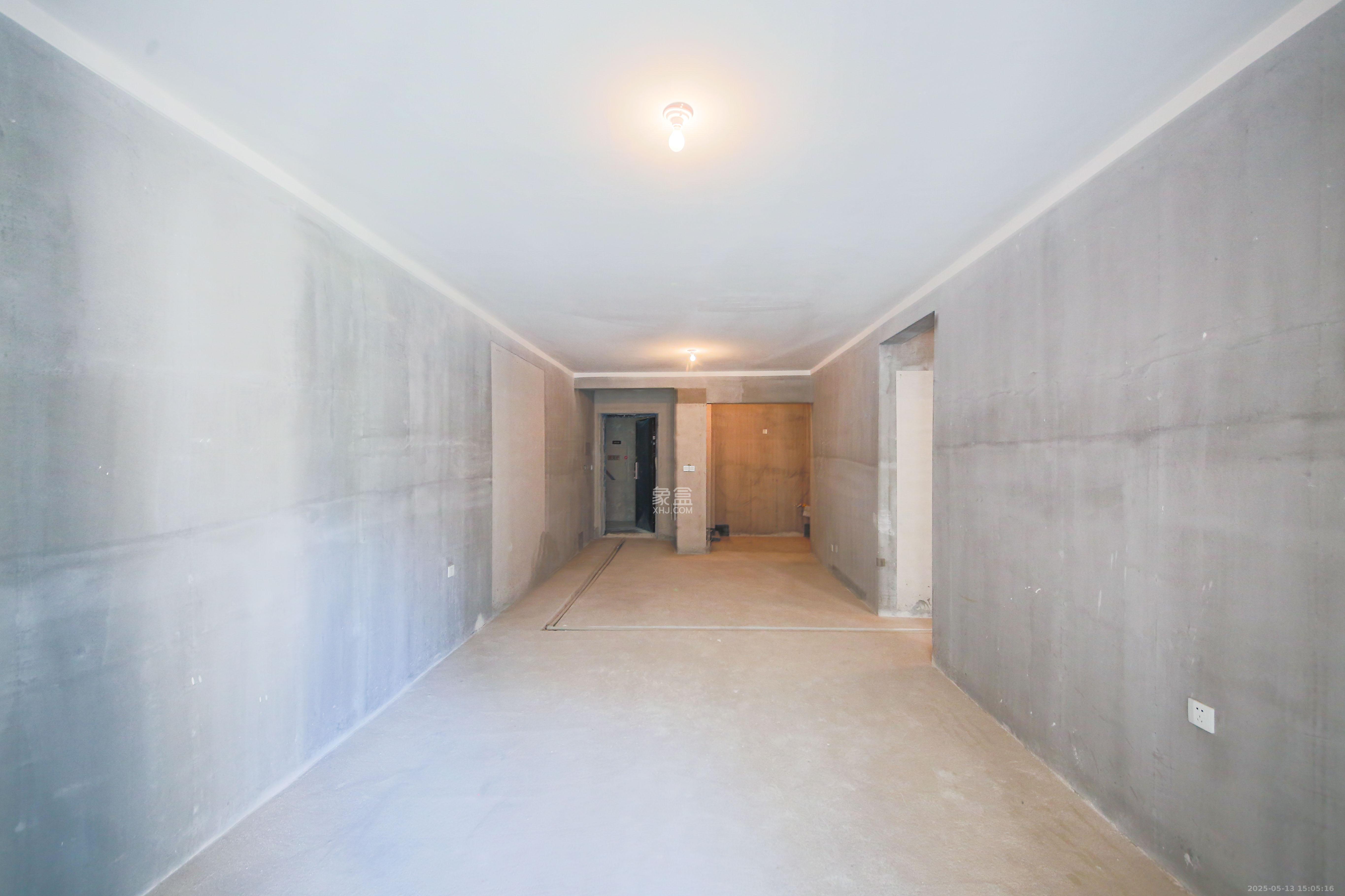 中建钰和城  1室0厅0卫   135.00万