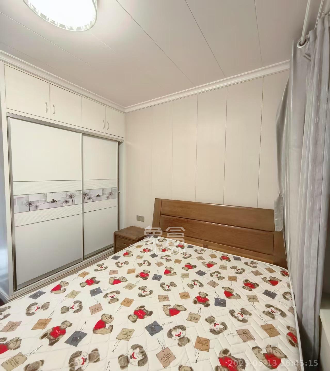 中海国际三期  5室2厅2卫    3500.0元/月室内图