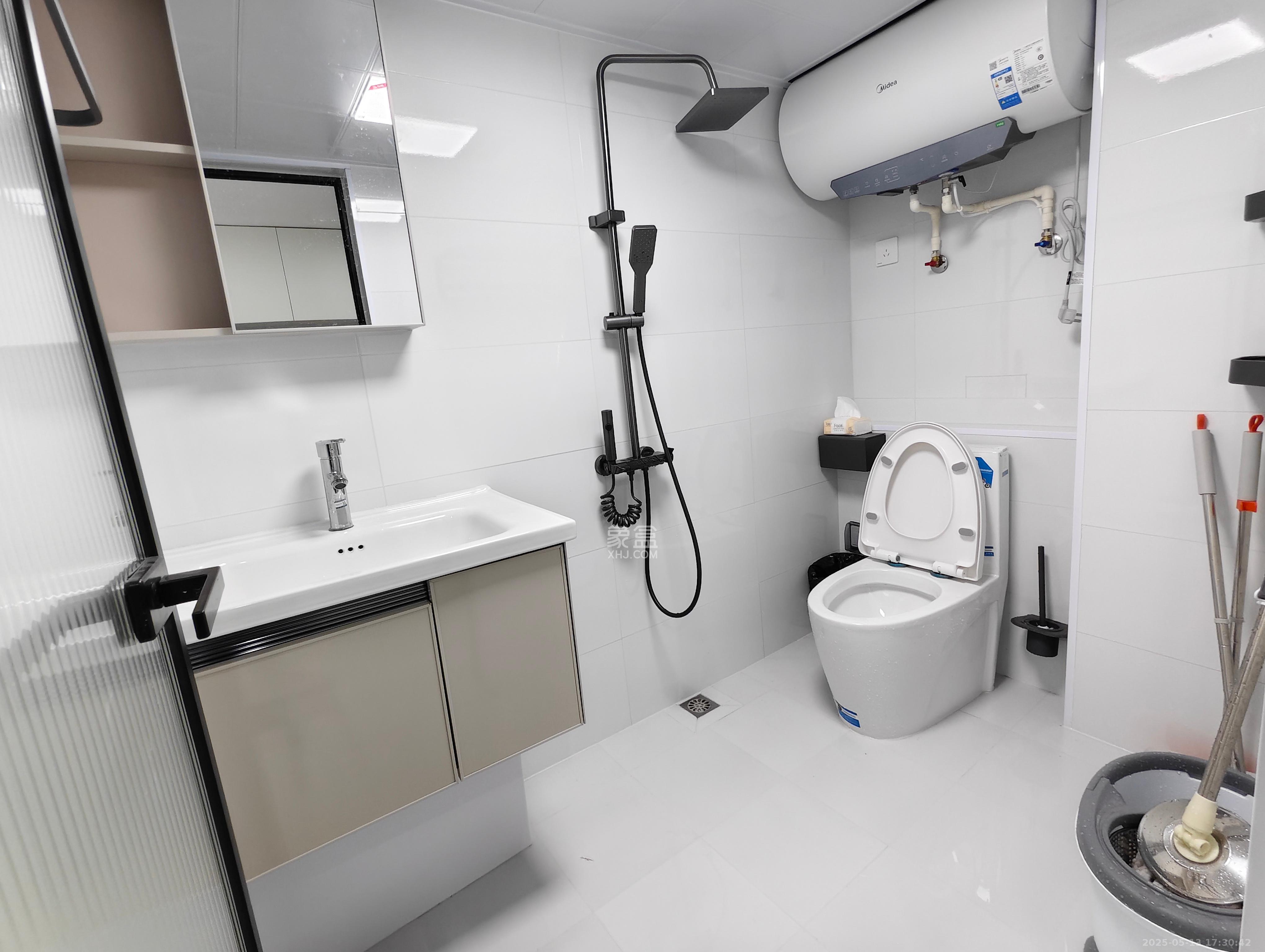 建发养云  2室1厅1卫    2680.0元/月 建发养云  2室1厅1卫    2680.0元/月室内图