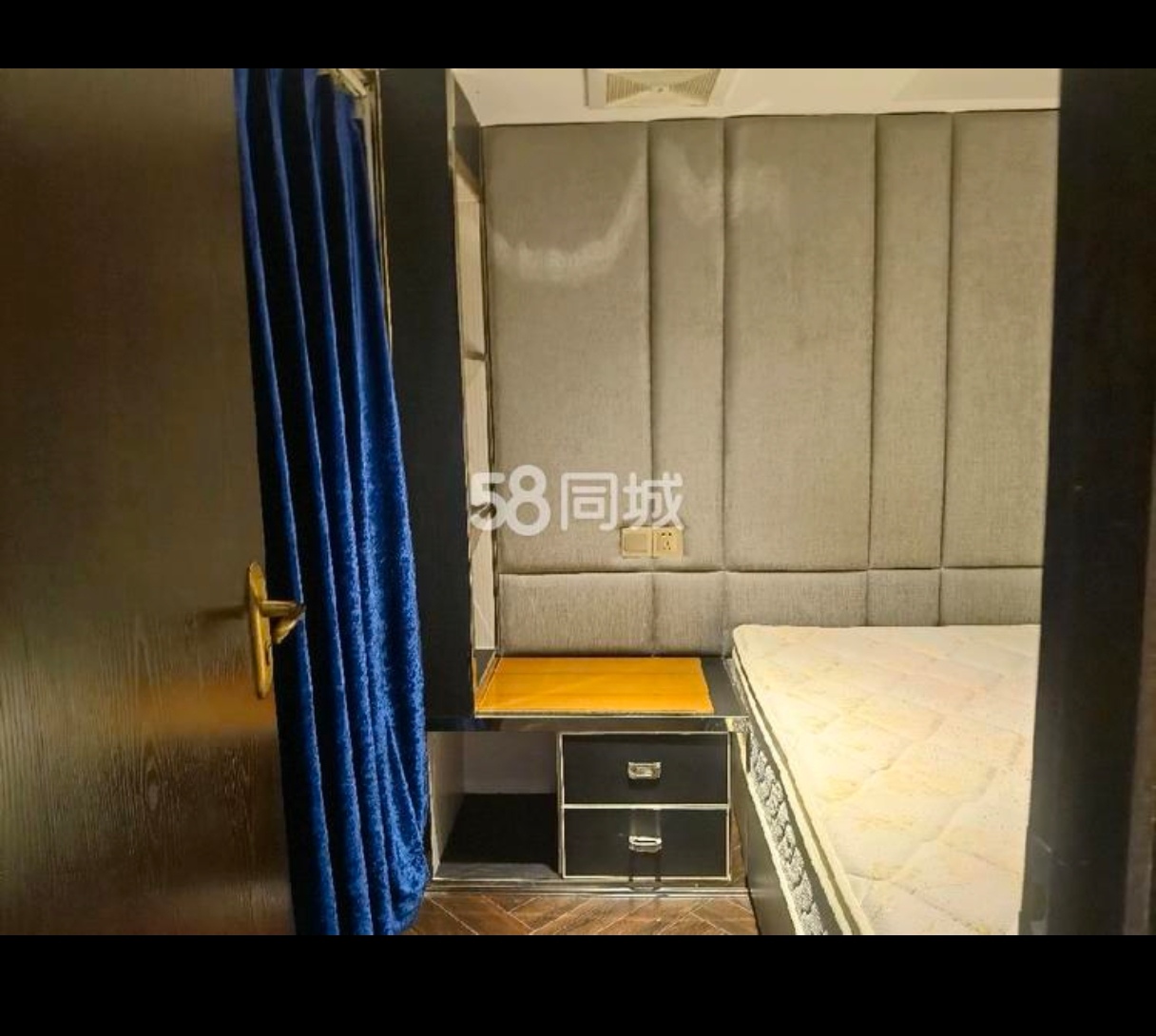 星美CCPARK.CC公寓  1室0厅0卫   45.00万客厅