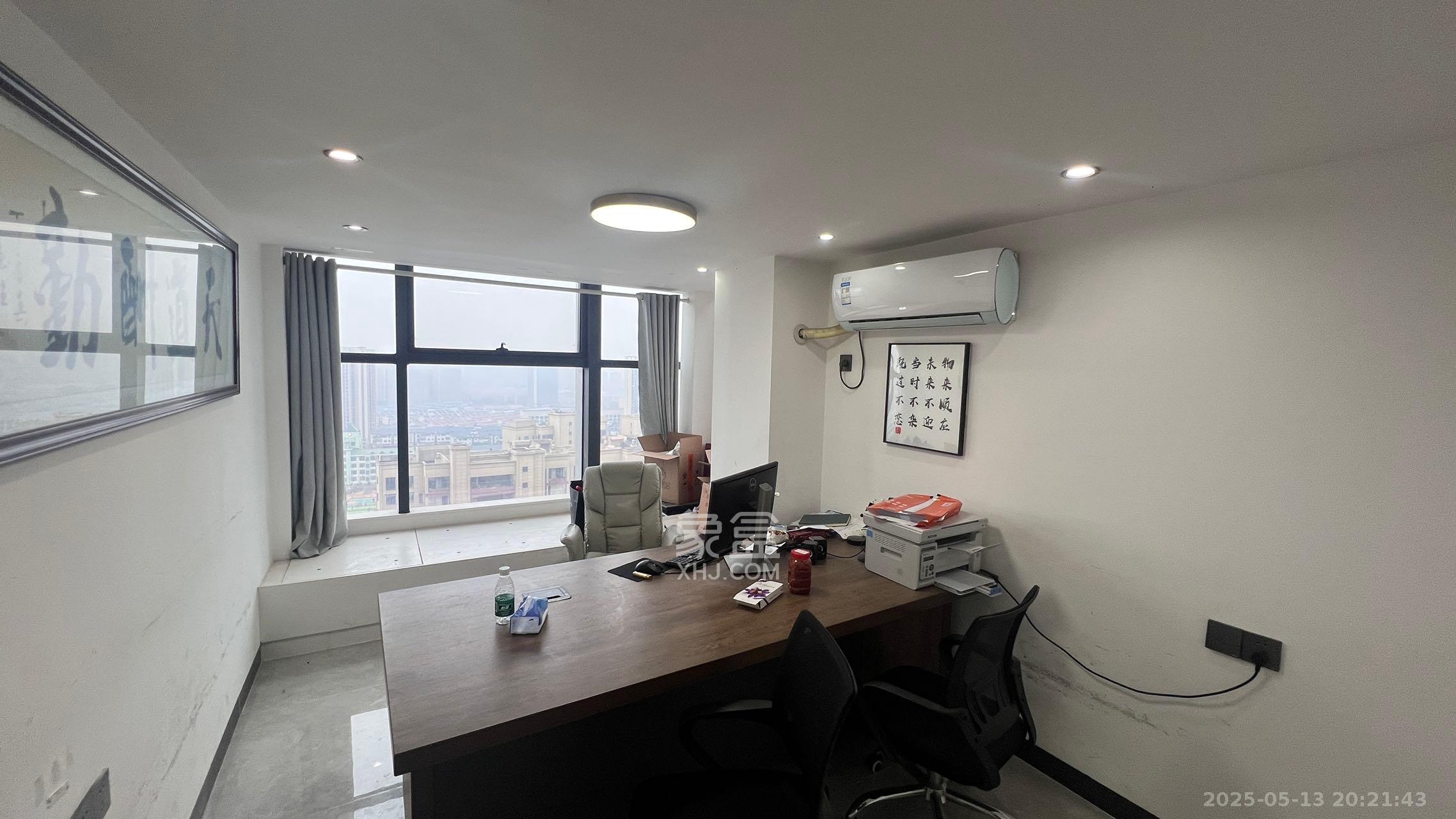 裕天国际商汇中心 1室0厅0卫 4000.0元/月 裕天国际商汇中心 1室0厅0卫 4000.0元/月室内图