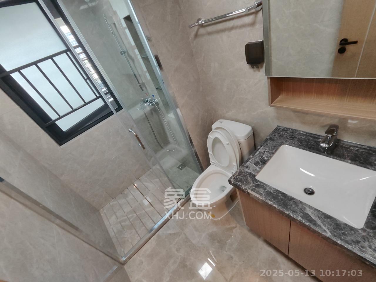 中海麓山境南区  3室2厅2卫   3100.00元/月室内图
