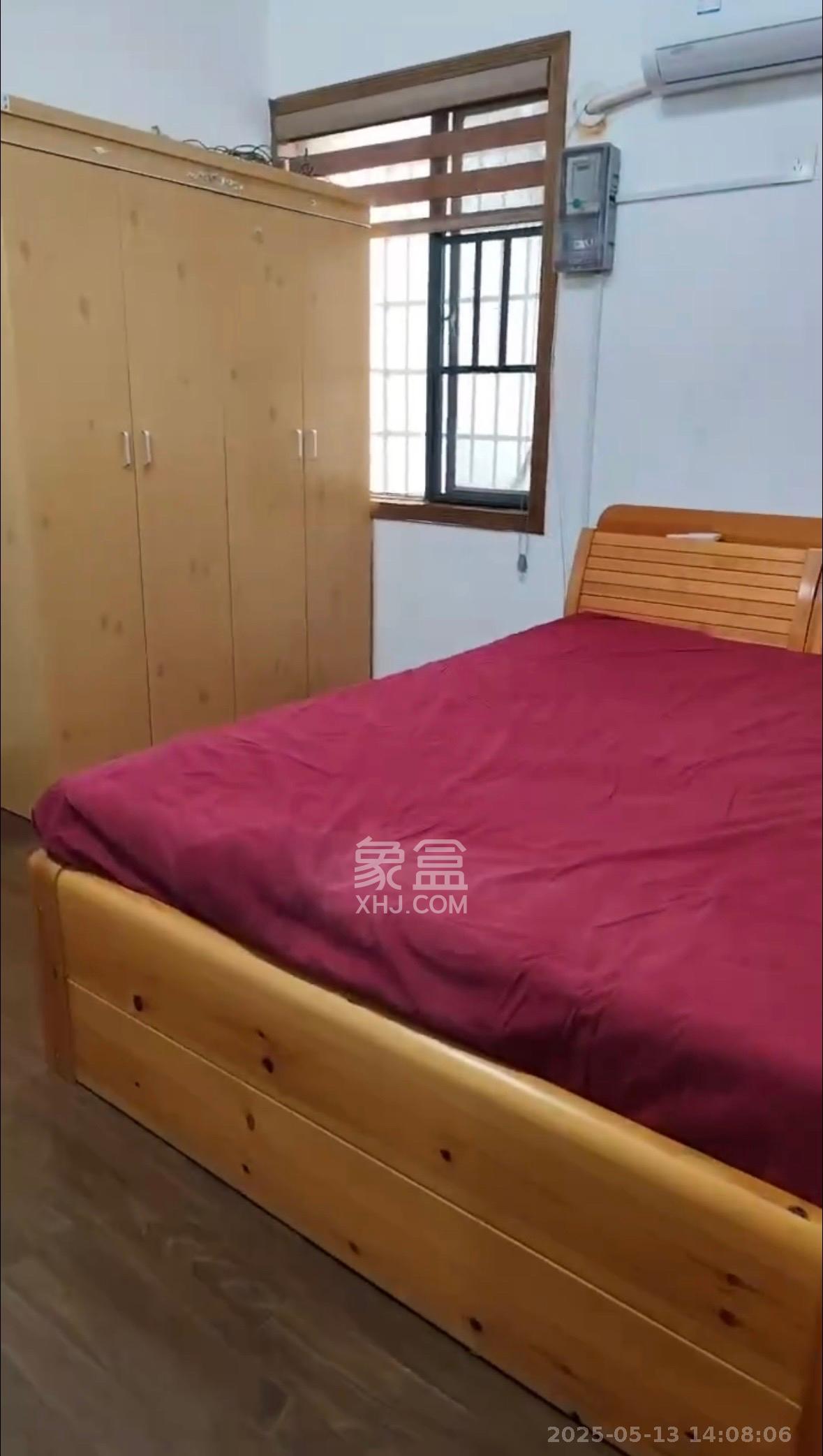 东方新城  1室3厅1卫   1100.00元/月室内图