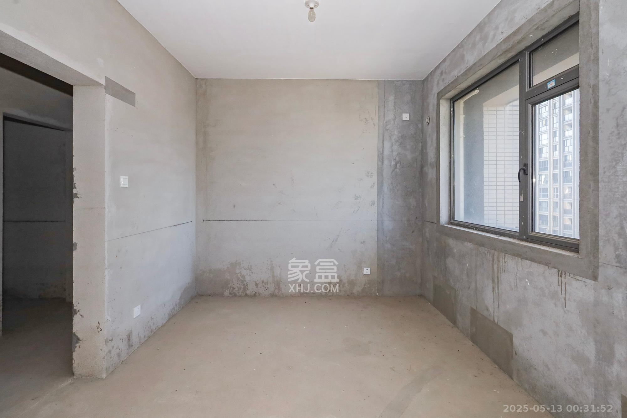 八方小区C区 4室2厅2卫 438.0万 八方小区C区 4室2厅2卫 438.0万卧室