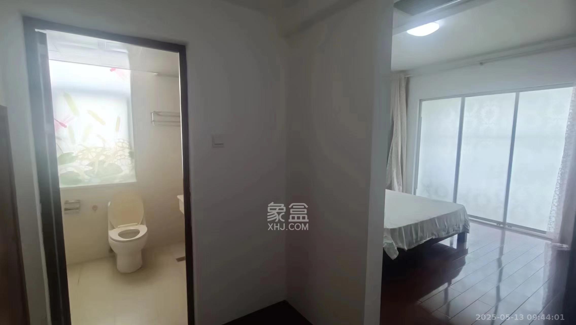 湖南宾馆  3室2厅1卫    4500.0元/月