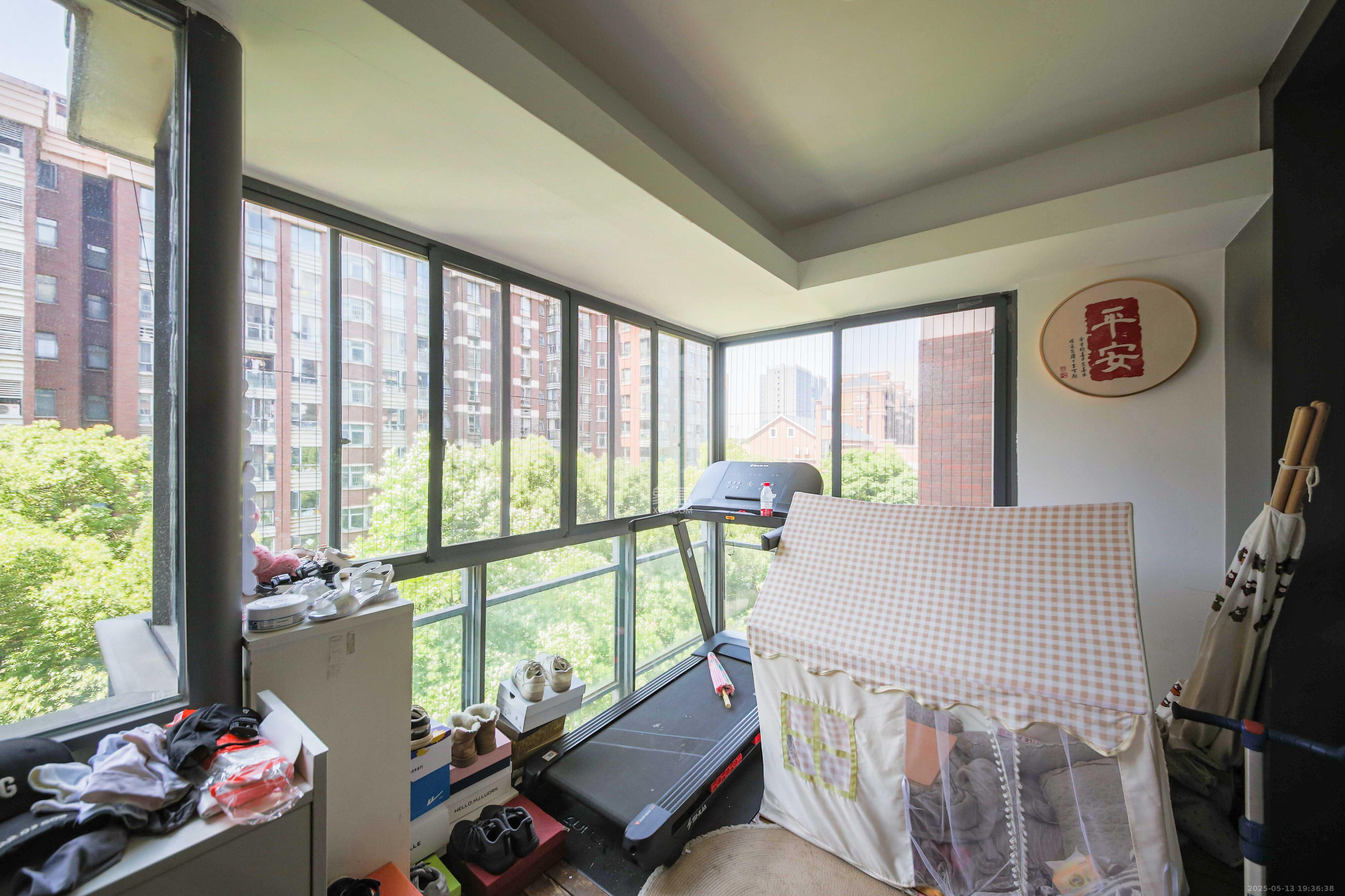 奥林匹克花园 3室2厅2卫 122.0万 奥林匹克花园 3室2厅2卫 122.0万阳台