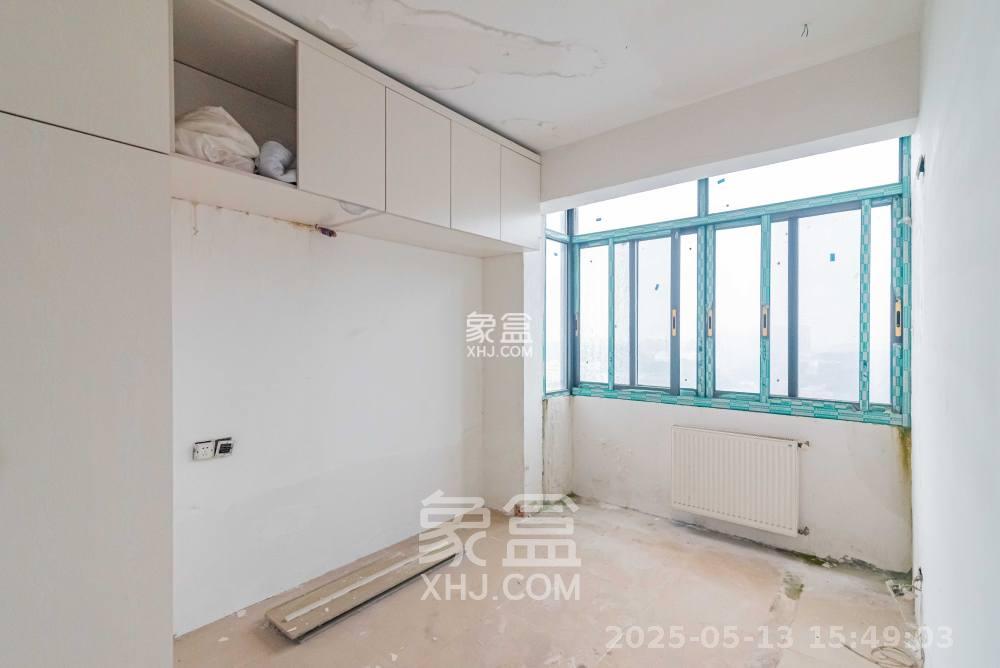 藏珑湖上国际花园 4室2厅2卫 3000.0元/月 藏珑湖上国际花园 4室2厅2卫 3000.0元/月室内图